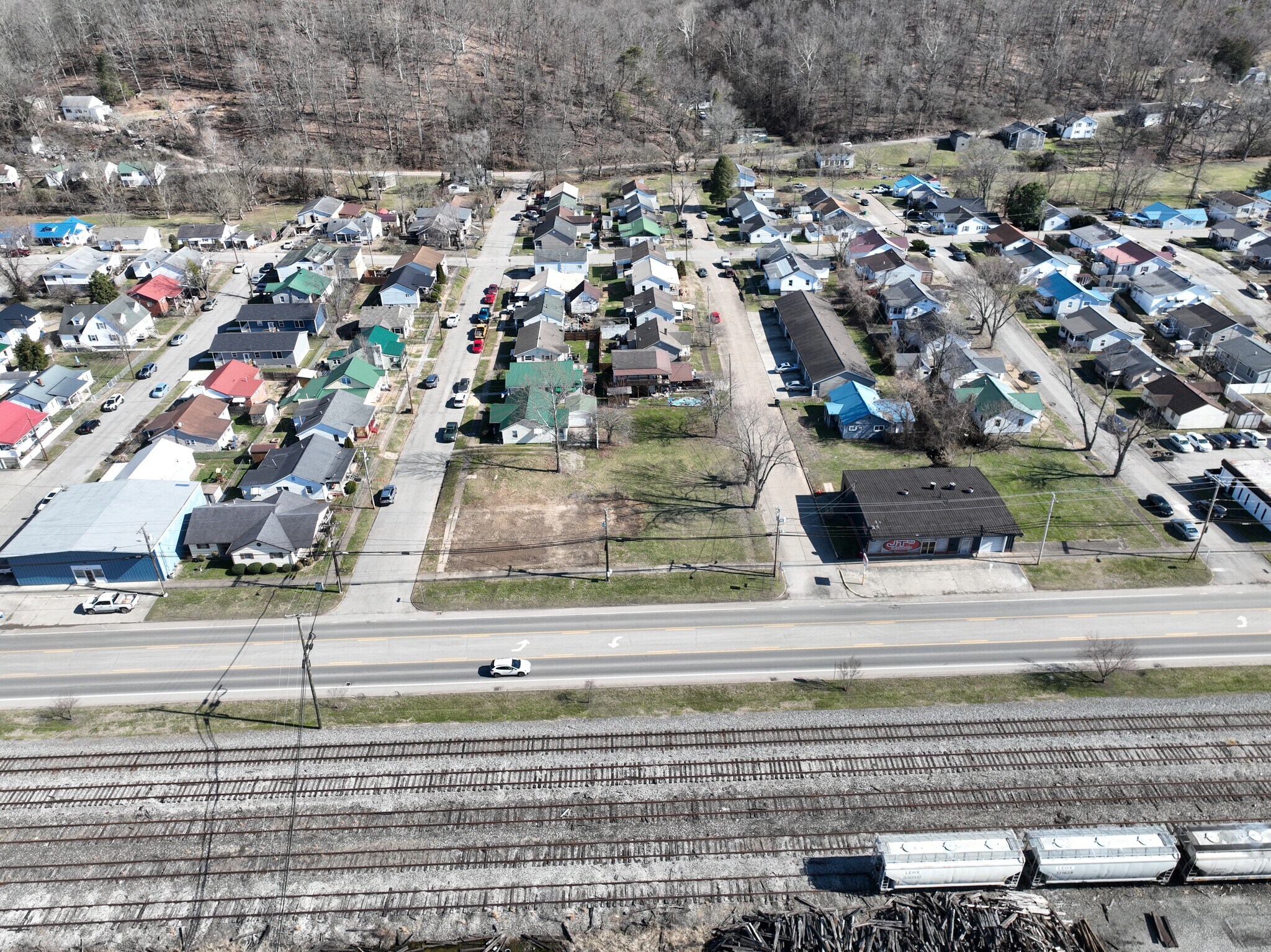 3102 31st St, Nitro, WV for Sale