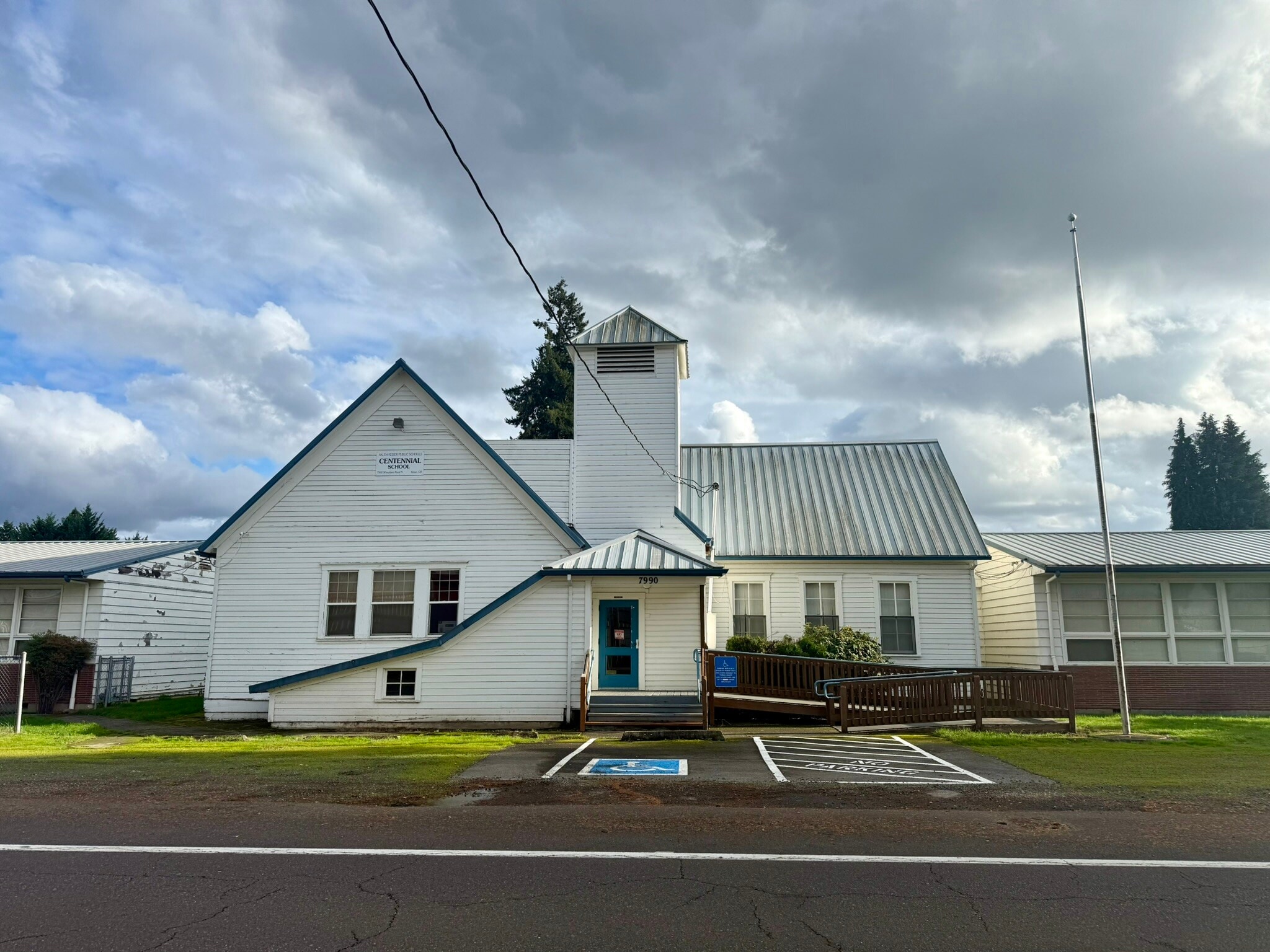 7990 Wheatland Rd N, Keizer, OR for Sale