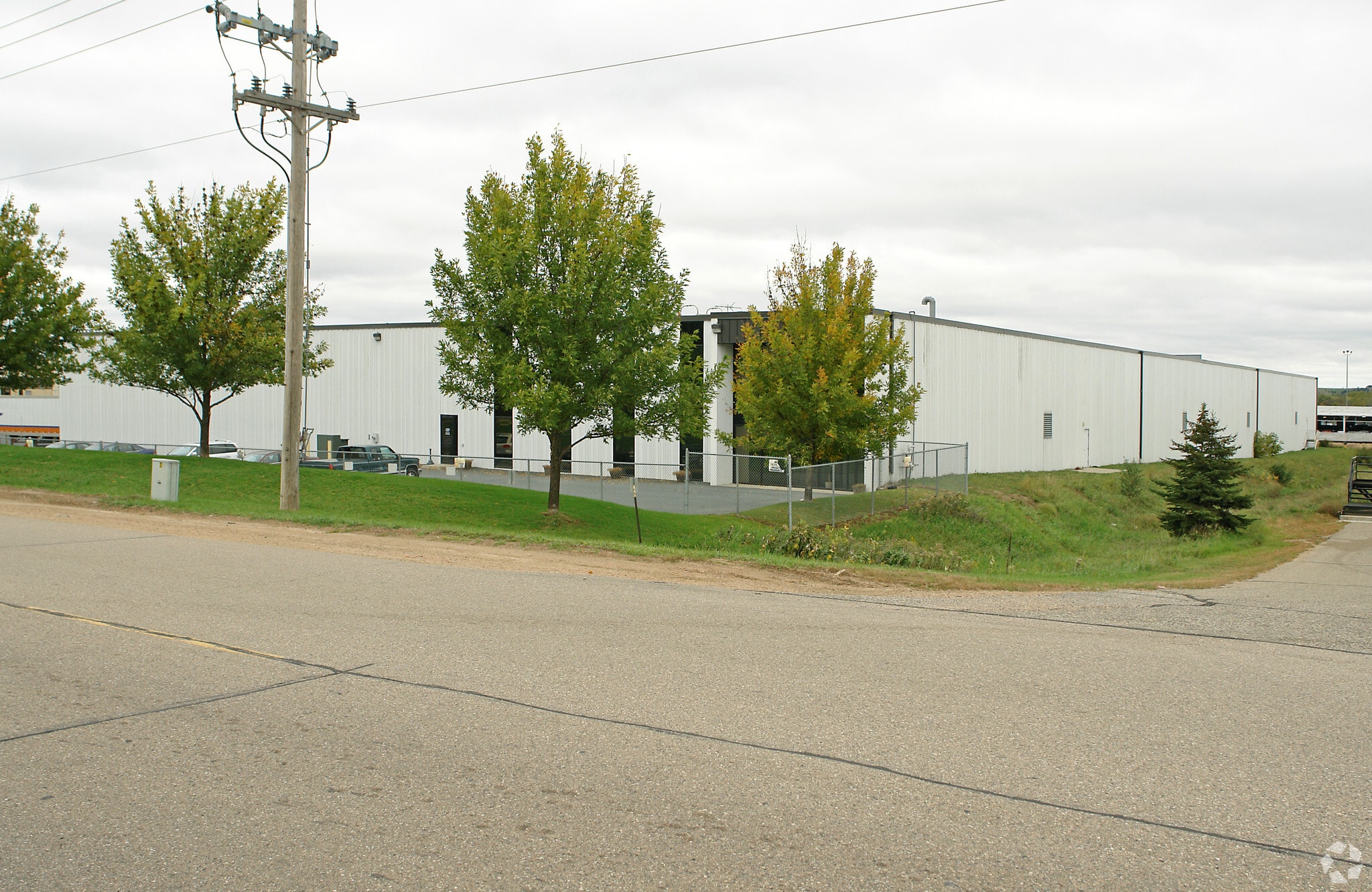 4471 Valley Industrial Blvd S, Shakopee, MN for Sale