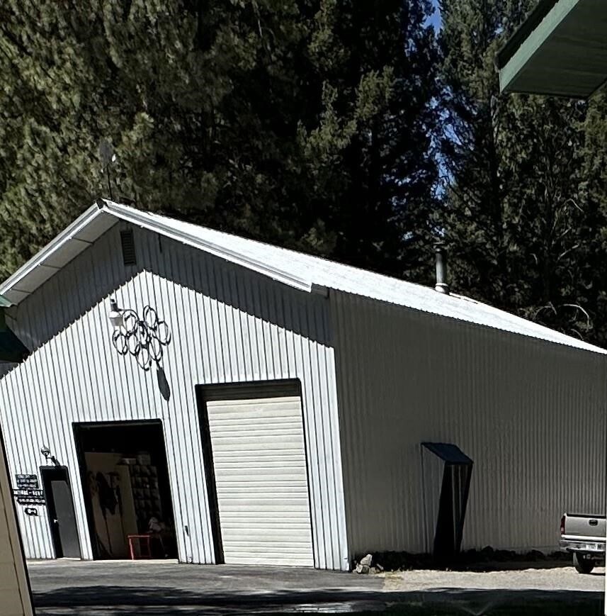 208 210 214 Fourth South ave, Lincoln, MT for Sale