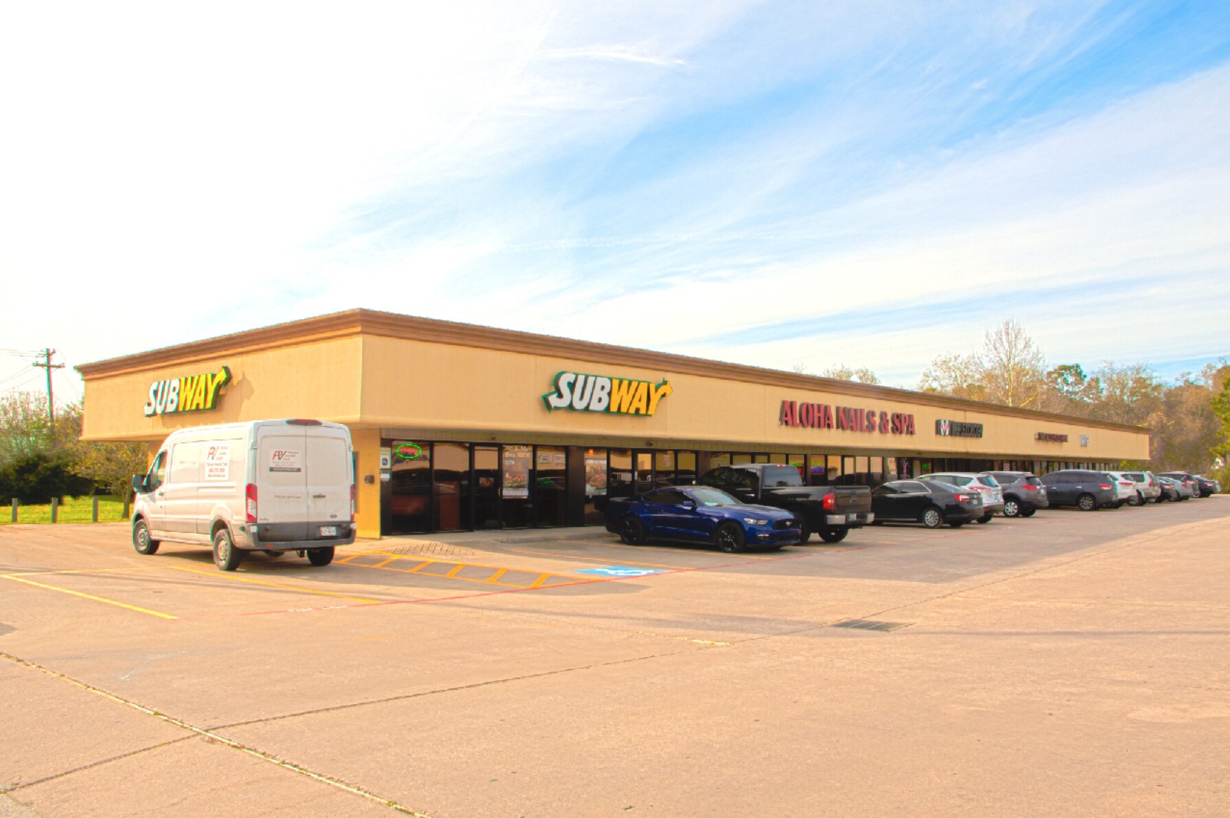 701 E Main St Tomball, TX 77375 Shopping Center Property for Lease on
