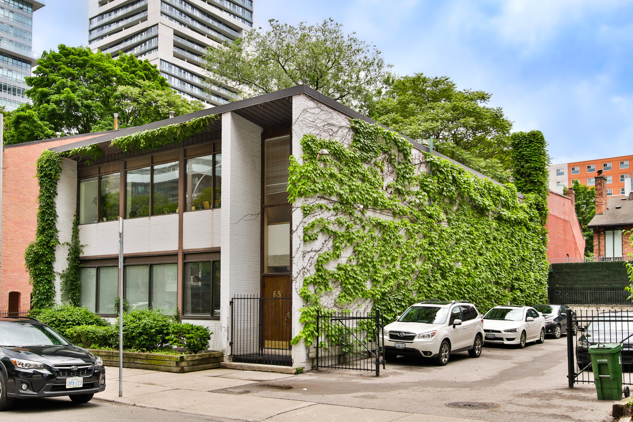 65 Granby St, Toronto, ON for Rent