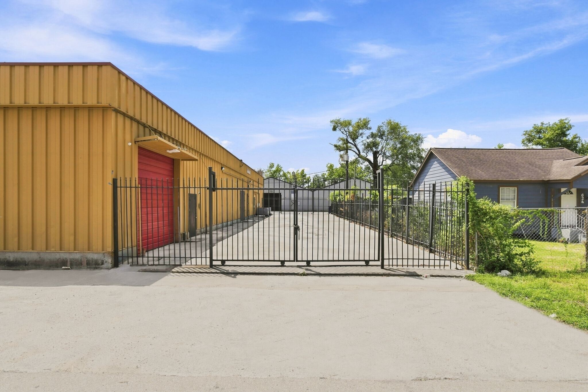 5811 Lyons Ave, Houston, TX for Rent