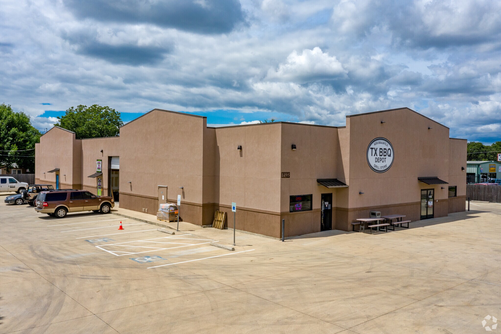 1495 N Business Ih 35, New Braunfels, TX for Rent