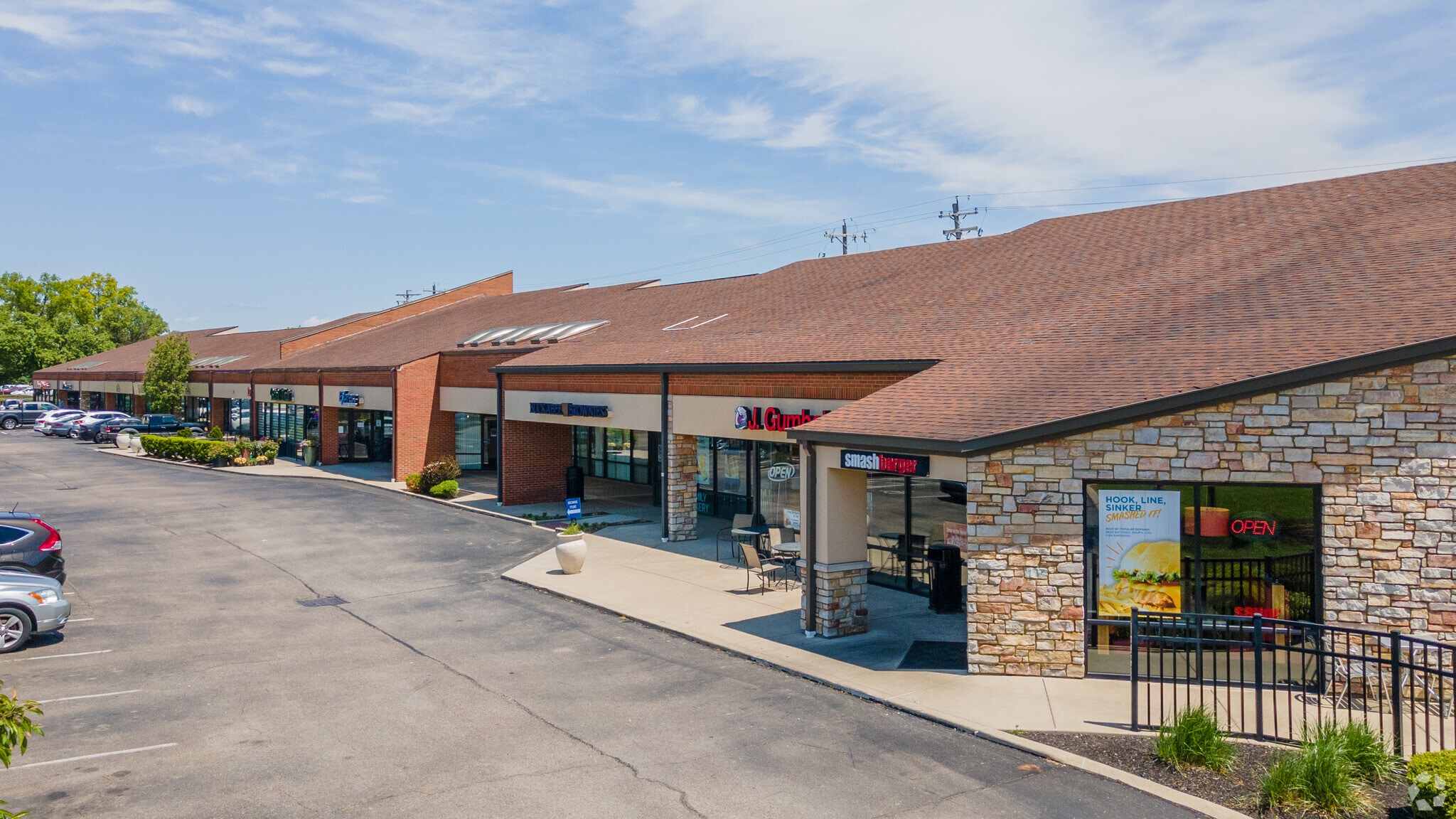 4754-4756 Cornell Rd, Cincinnati, OH for Rent