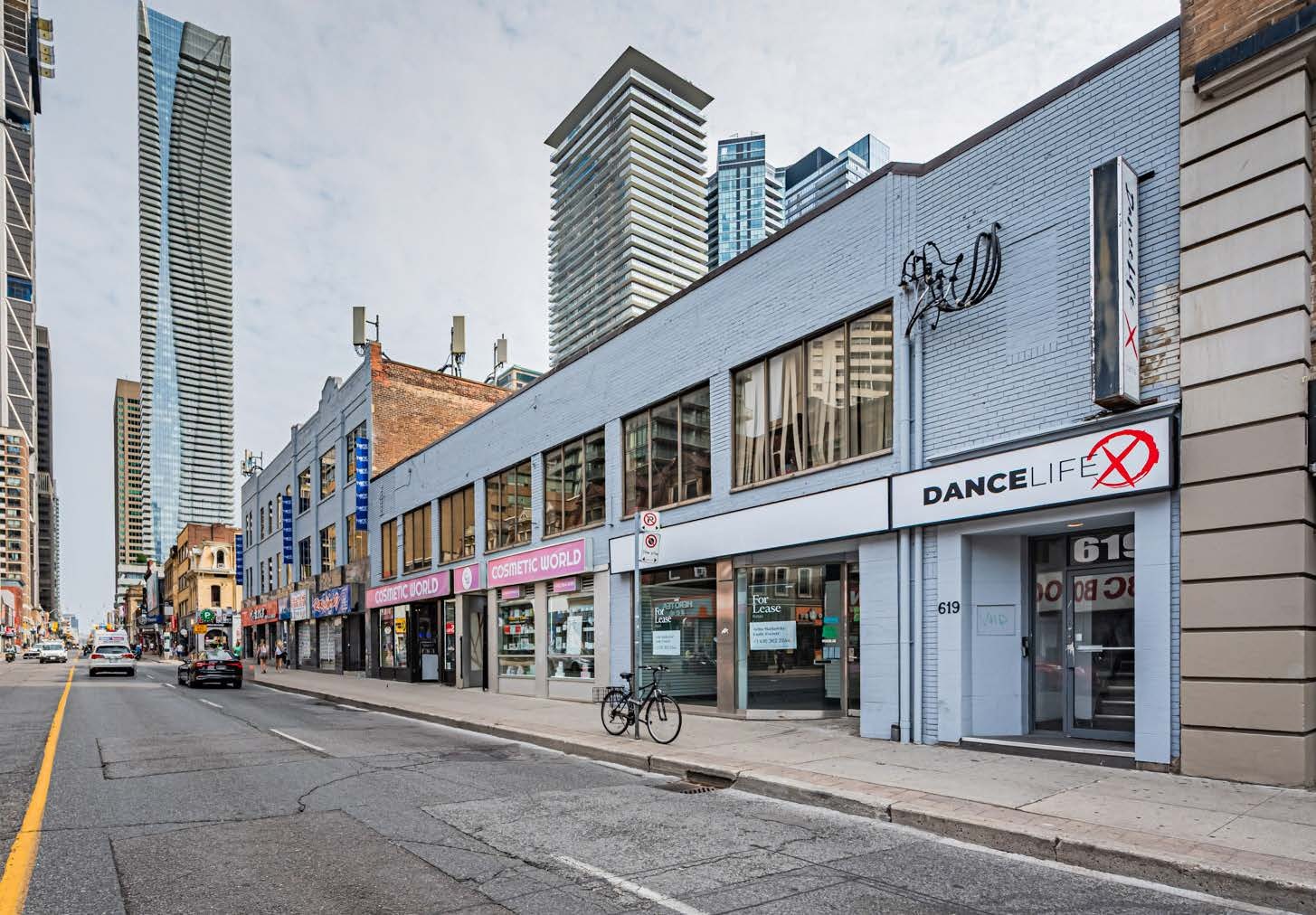 621 Yonge St, Toronto, ON for Rent
