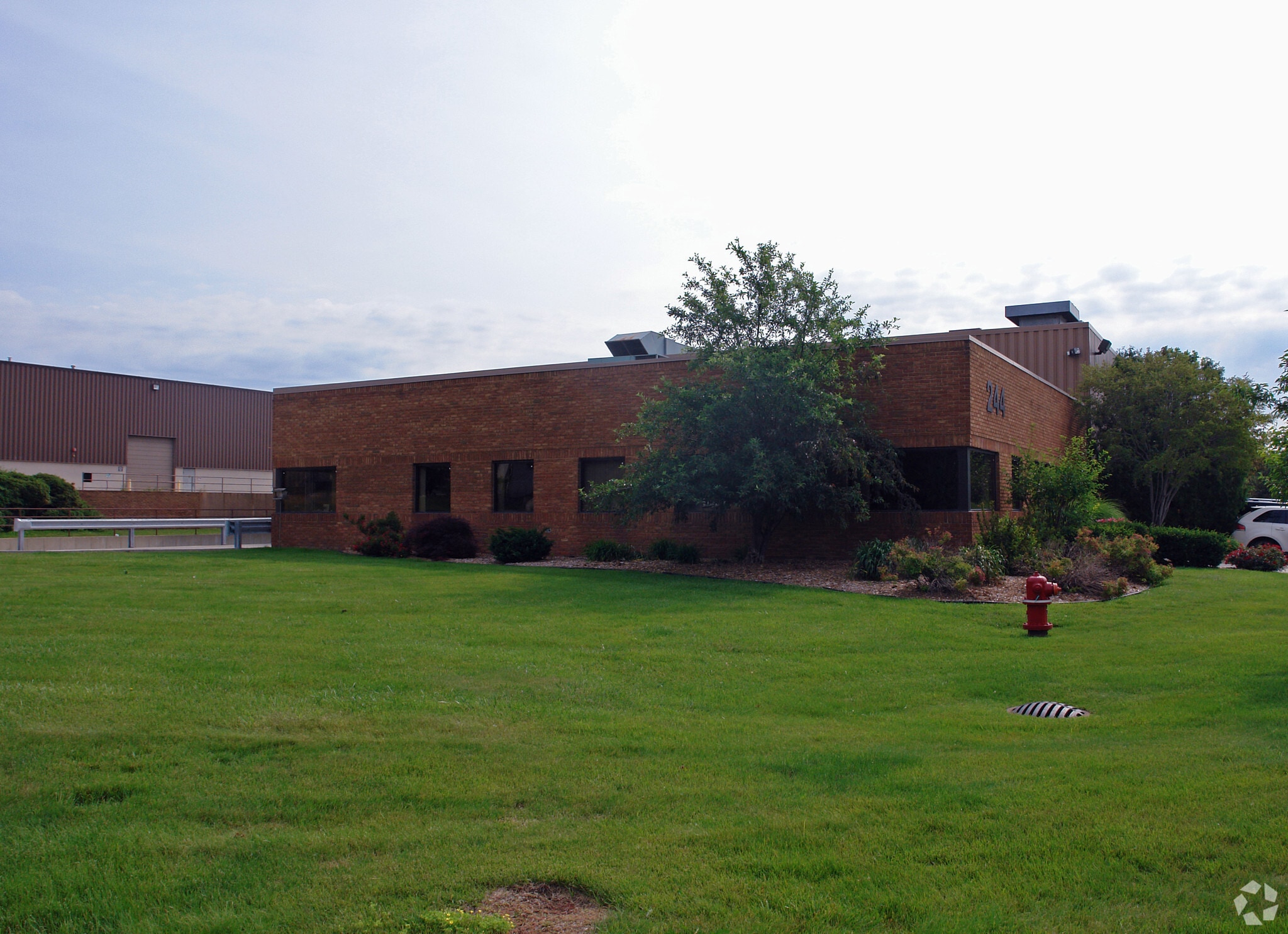 244 Rex Blvd, Auburn Hills, MI for Rent