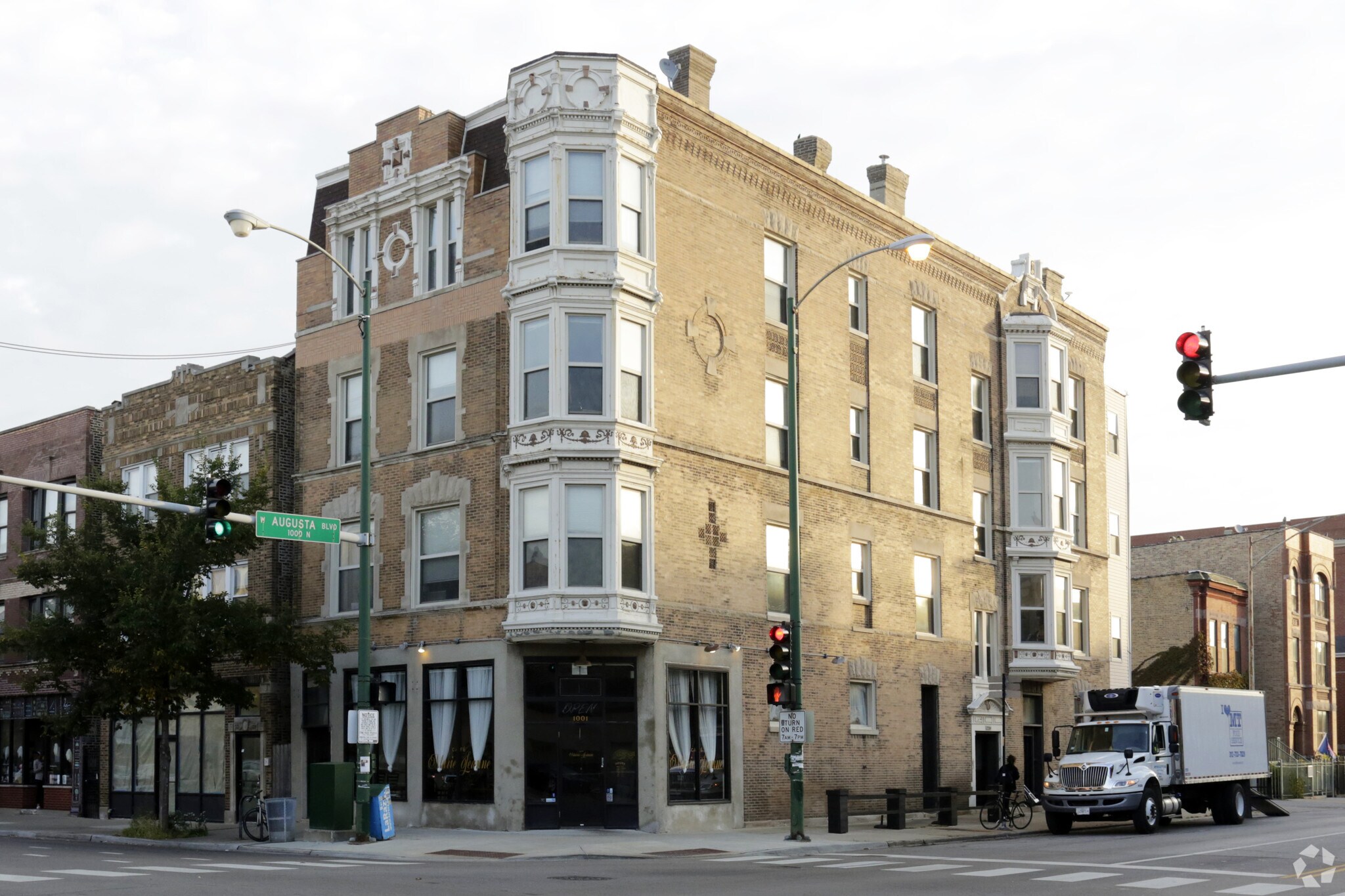1001 N California Ave, Chicago, IL for Rent