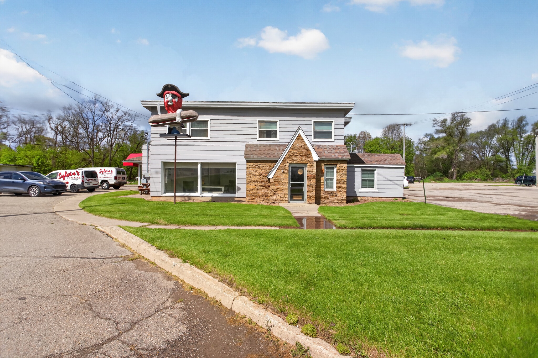 124 S Brooklyn Rd, Napoleon, MI for Sale