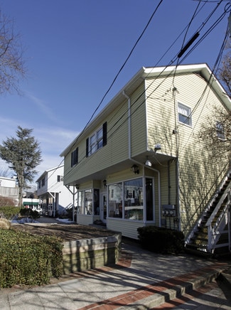 Westhampton Beach, NY Retail - 129 Main St