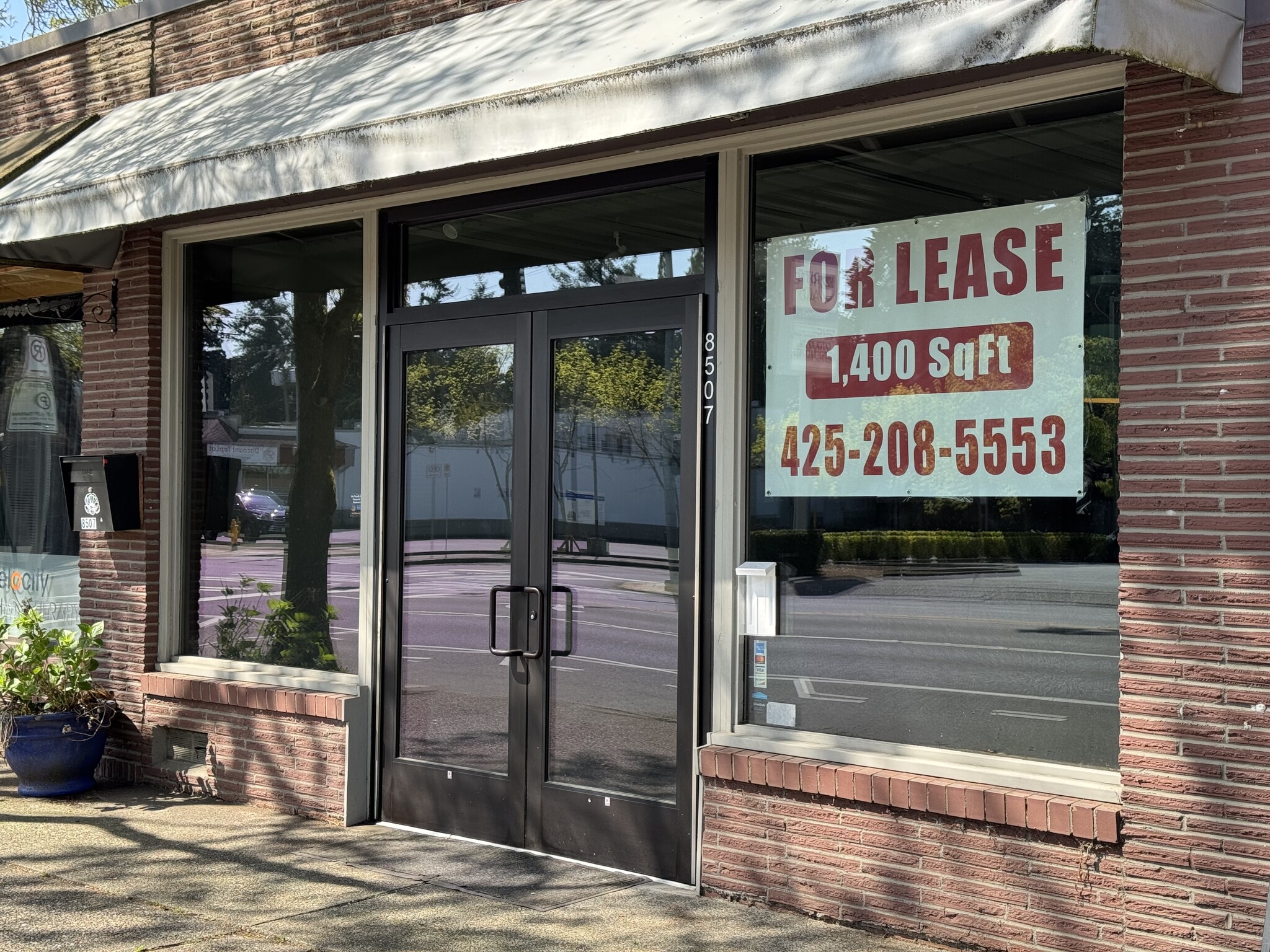 8501-8509 35th Ave NE, Seattle, WA for Rent