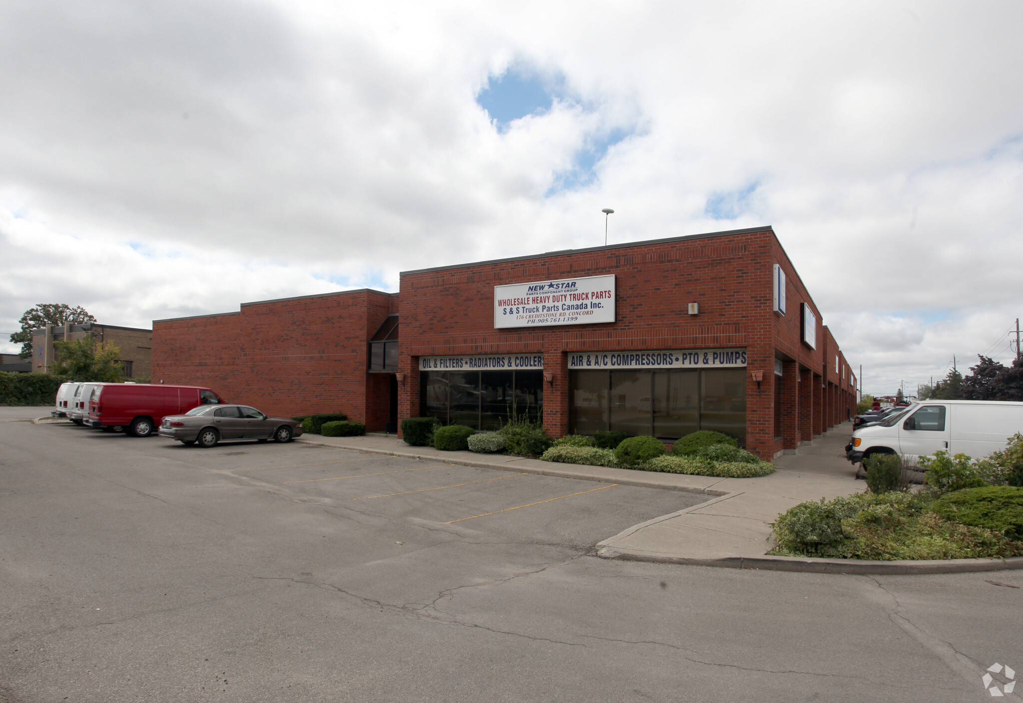 176 Creditstone Rd, Vaughan, ON for Sale