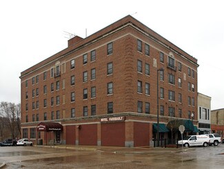 Faribault, MN Apartments - 429 Central Ave N