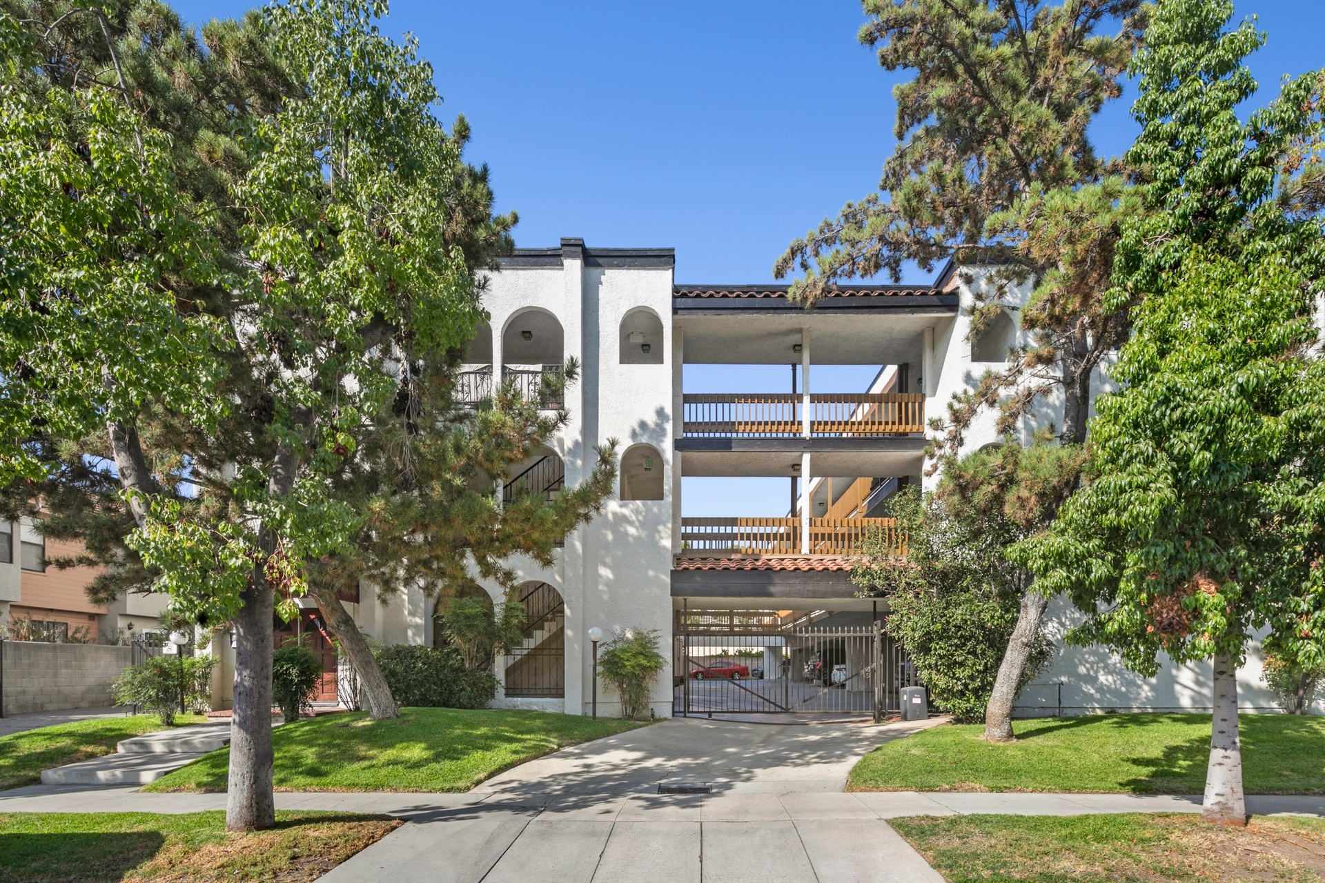 629-631 E Elk Ave, Glendale, CA for Sale