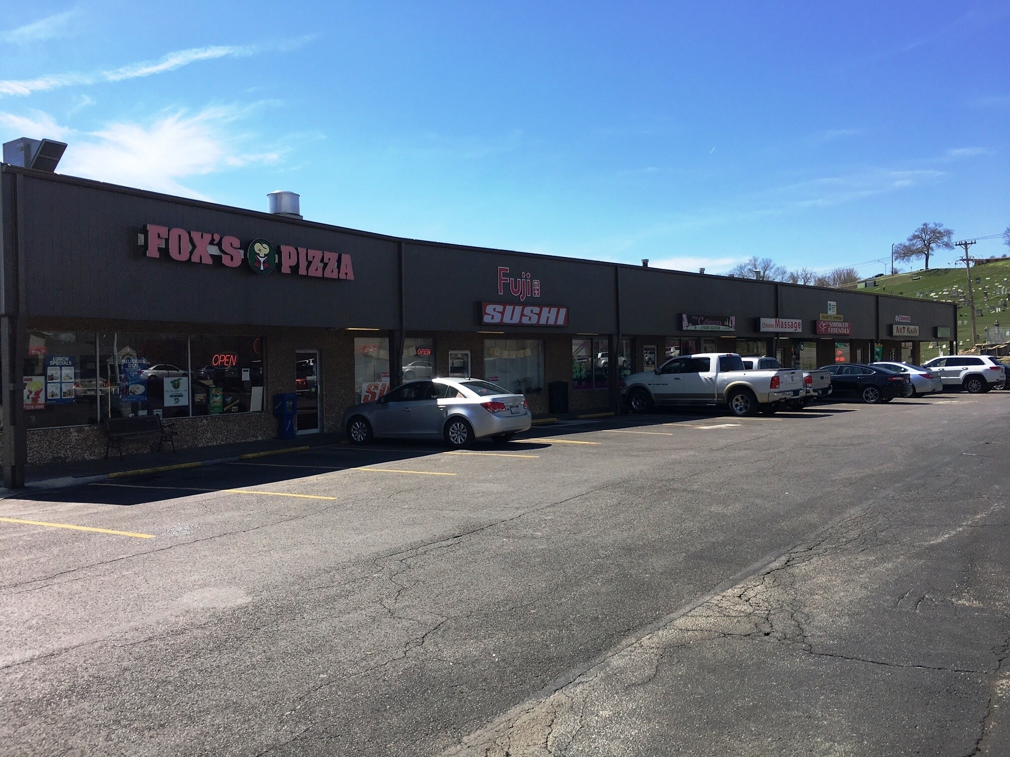 6080-6111 Steubenville Pike, McKees Rocks, PA for Rent
