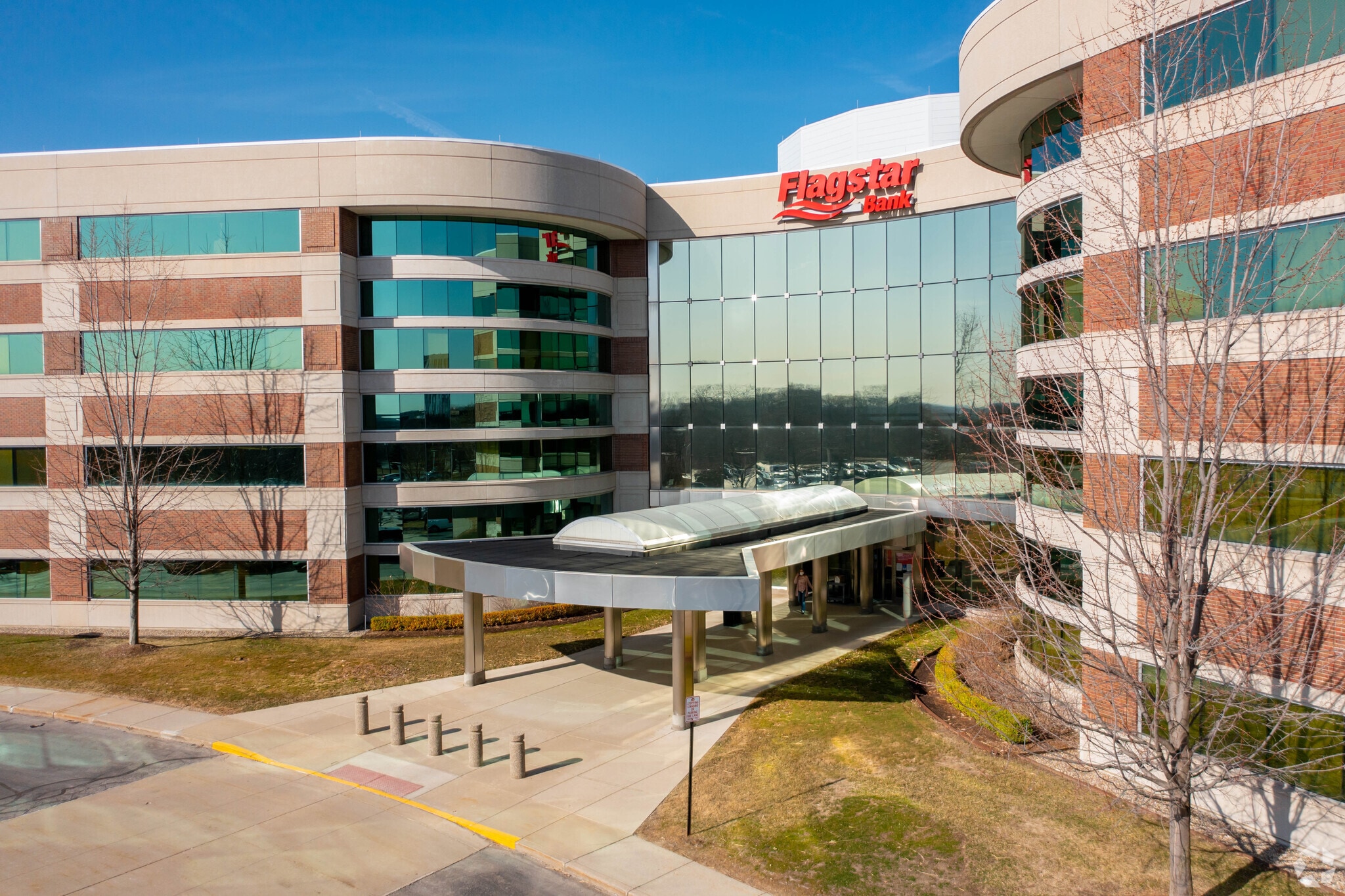 5151 Corporate Dr, Troy, MI for Sale