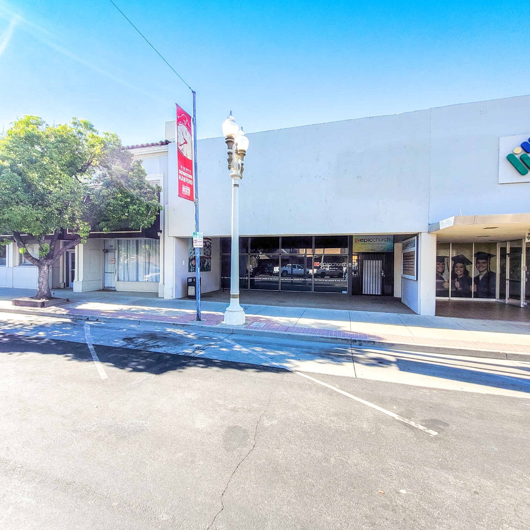 213 W 7th St, Hanford, CA for Rent