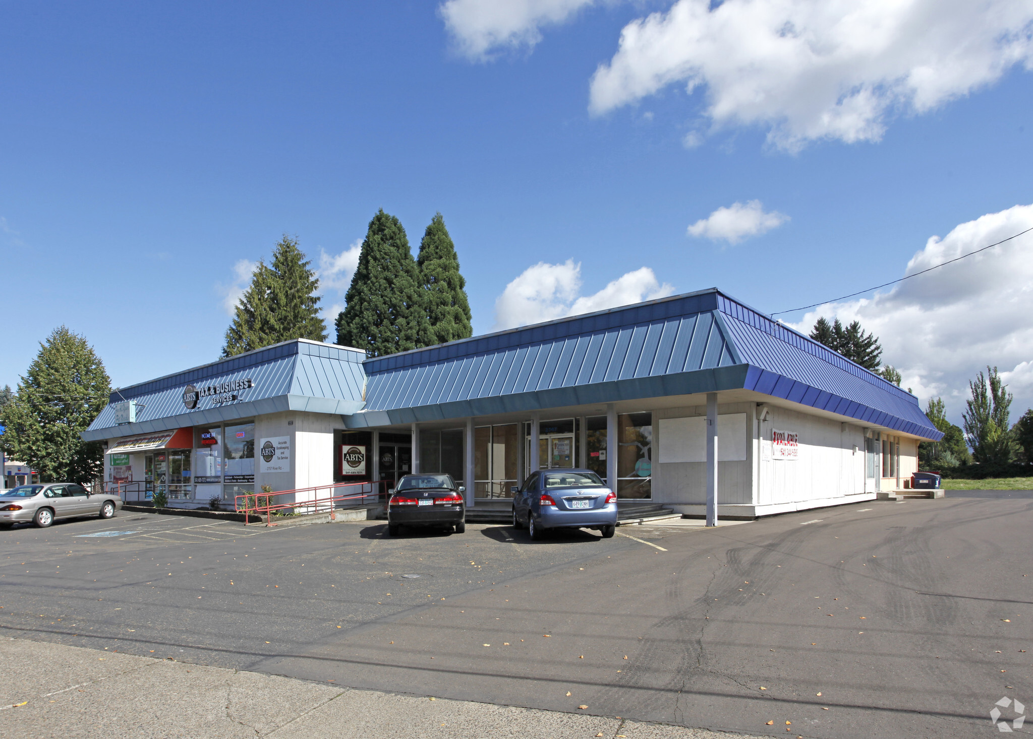 2743-2775 River Rd, Eugene, OR for Rent