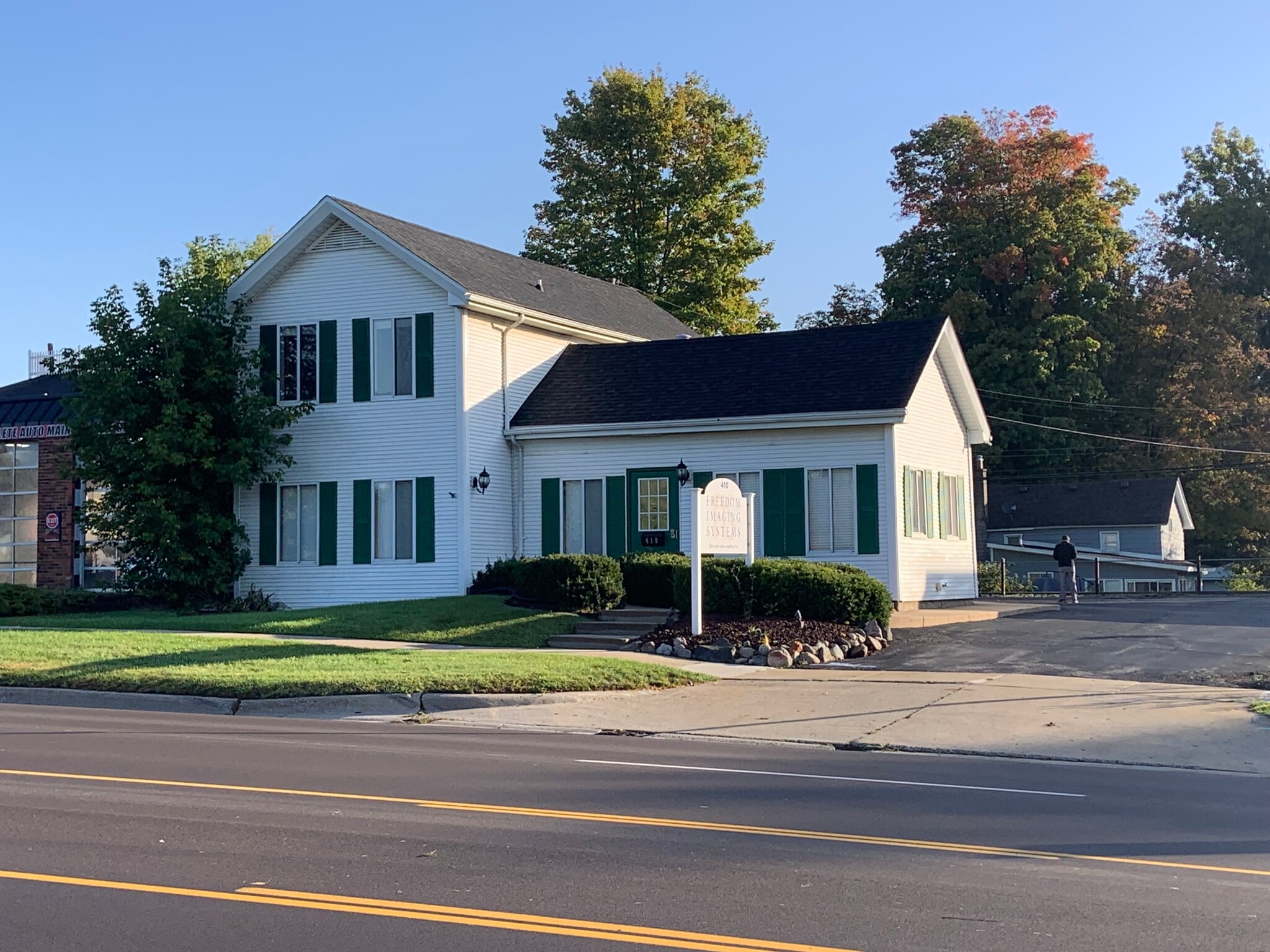 410 W Grand River Ave, Brighton, MI for Rent