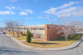 Montréal, QC Industrial - 8820-8850 Pl Ray-Lawson