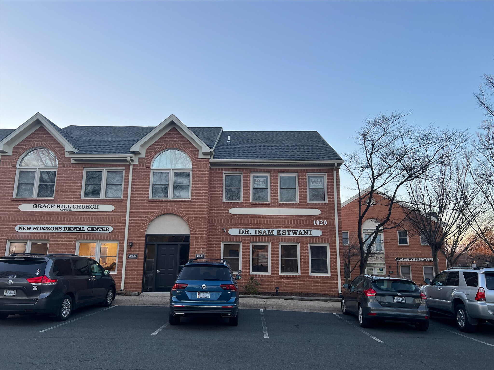 1020 Elden St, Herndon, VA for Rent