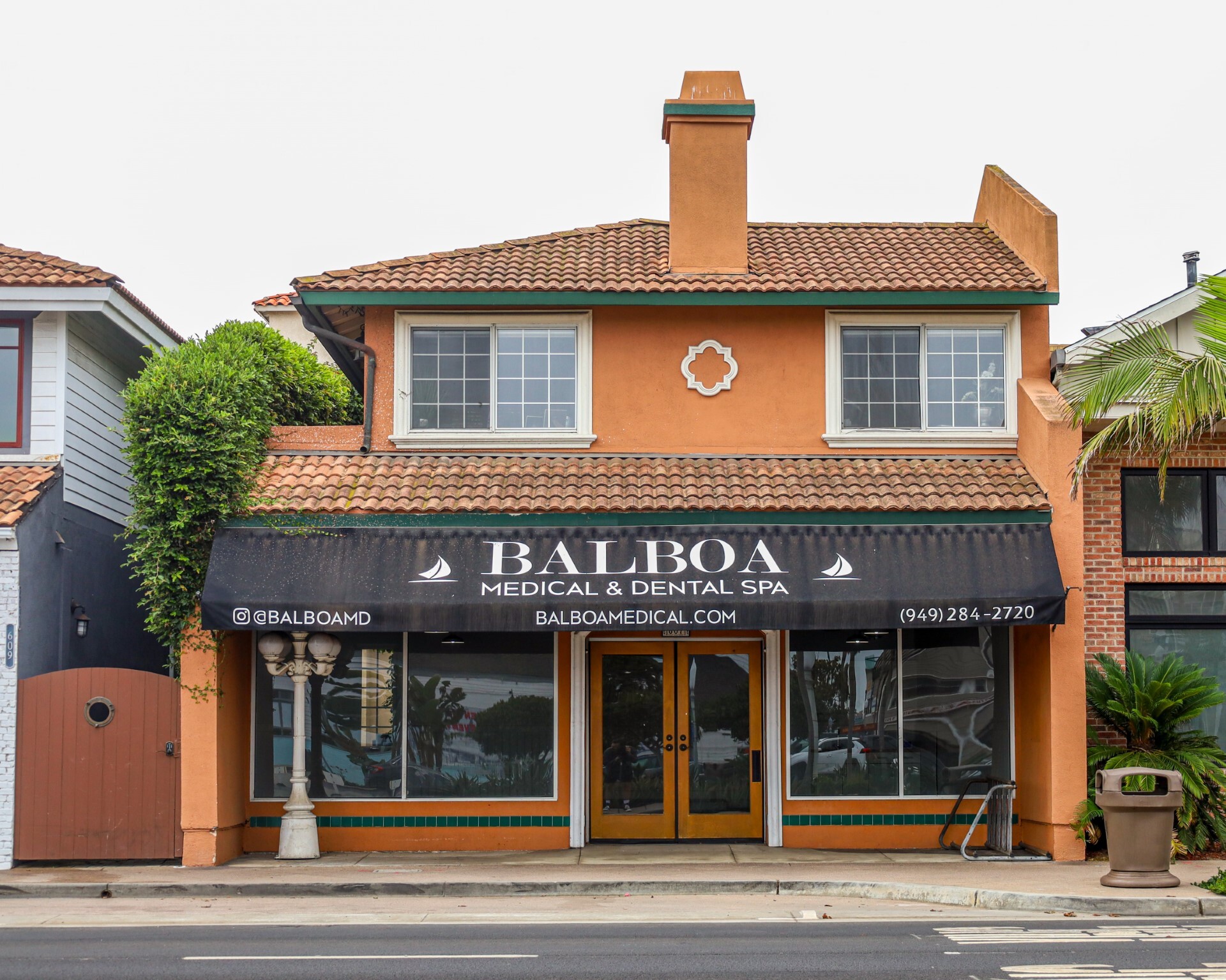 607 E Balboa Blvd, Newport Beach, CA for Sale