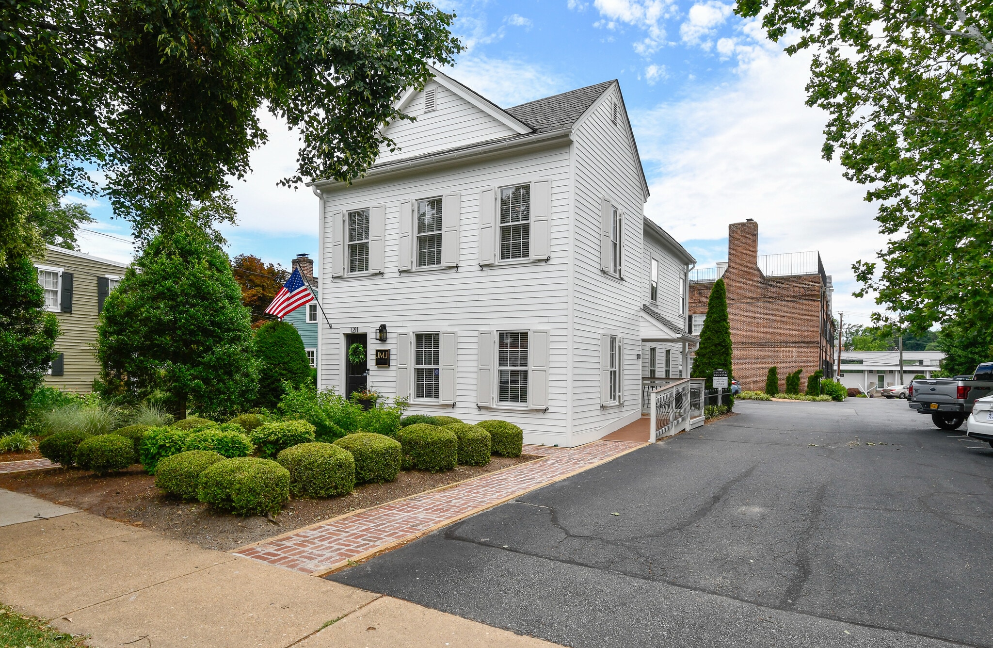 1211 Caroline St, Fredericksburg, VA for Rent