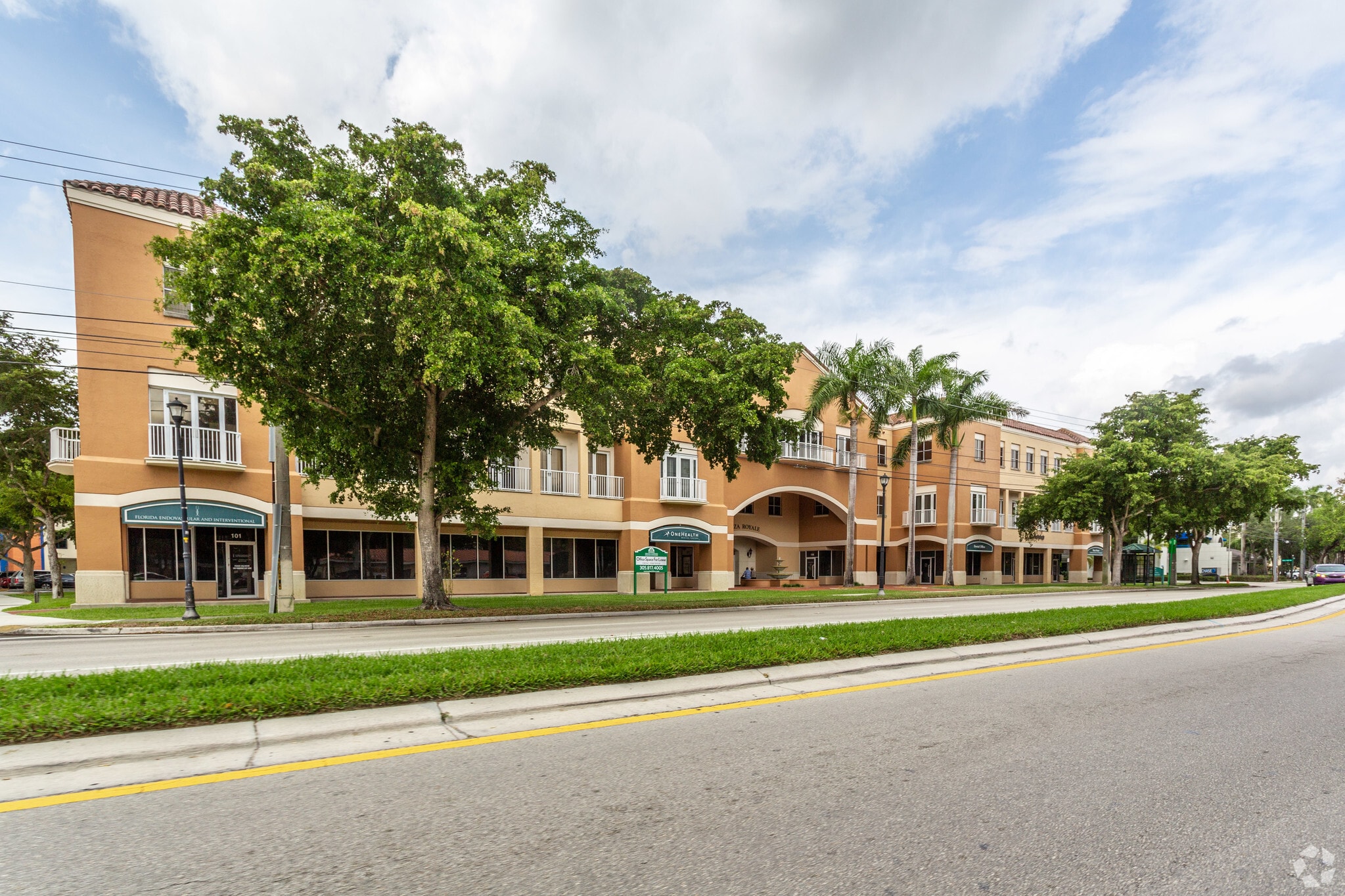 15600 NW 67th Ave, Miami Lakes, FL for Rent