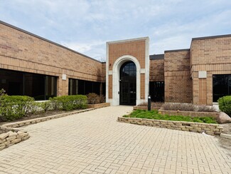 Vernon Hills, IL Office, Office/Medical - 945 Lakeview Pky