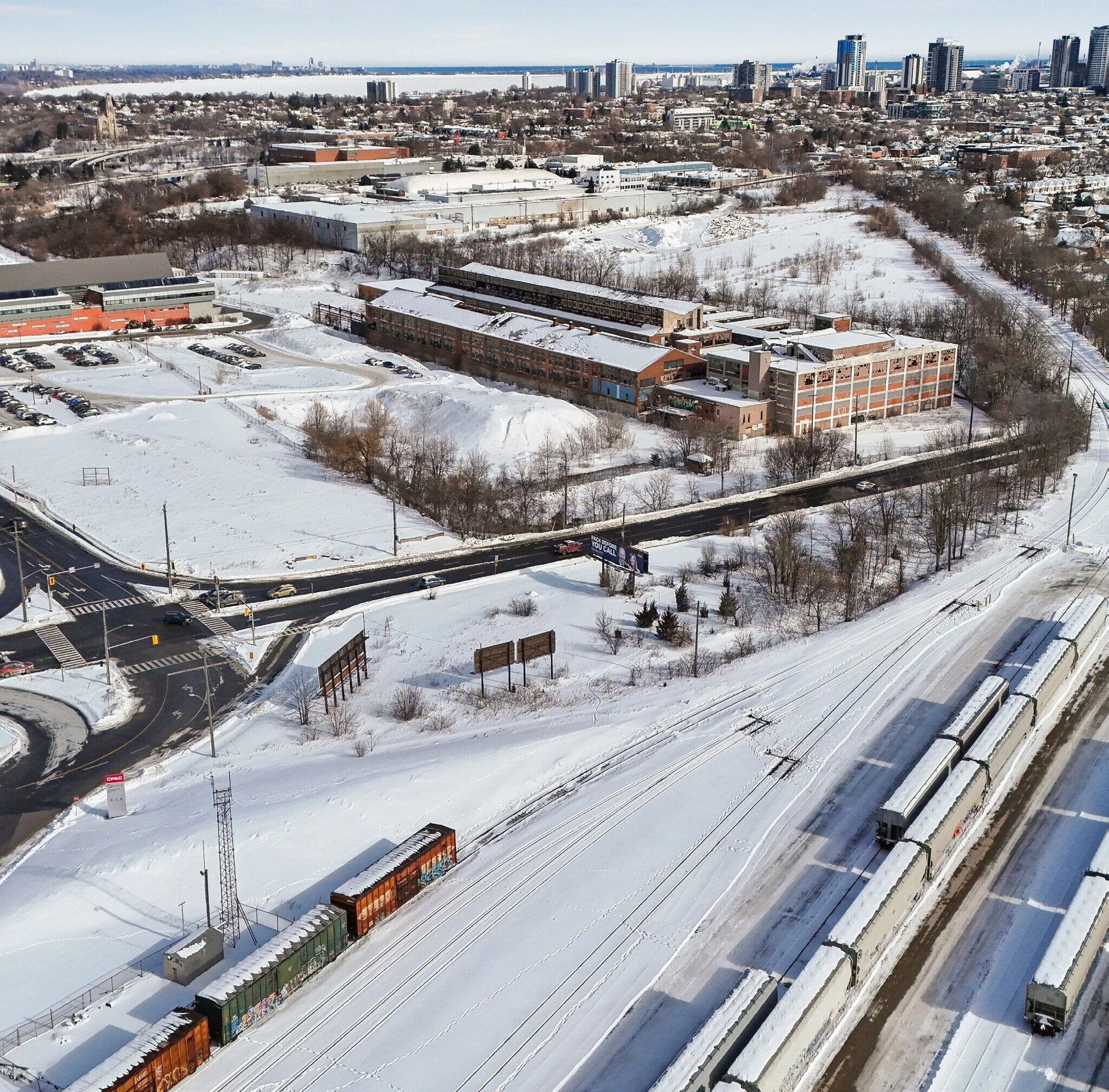 611 Aberdeen Av, Hamilton, ON for Sale