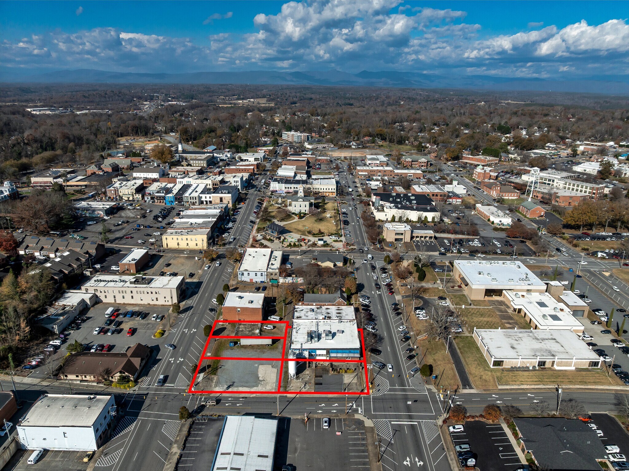 212 S Green St, Morganton, NC for Sale