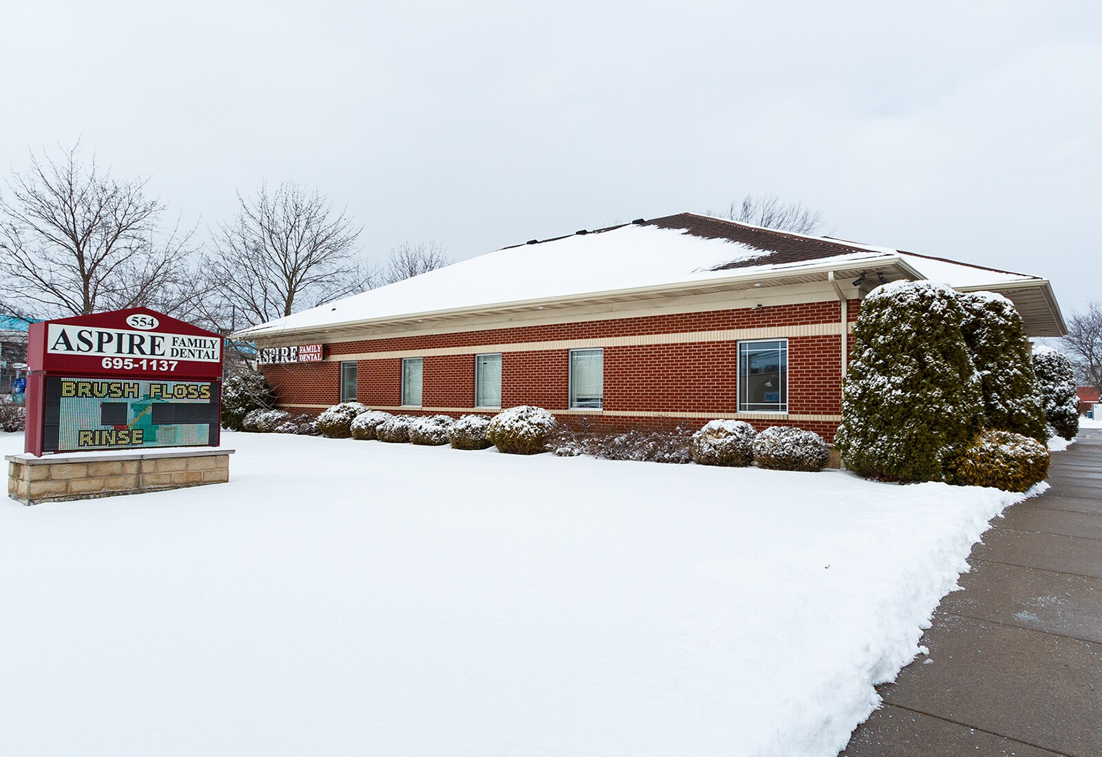 554 E Robinson St, North Tonawanda, NY for Sale