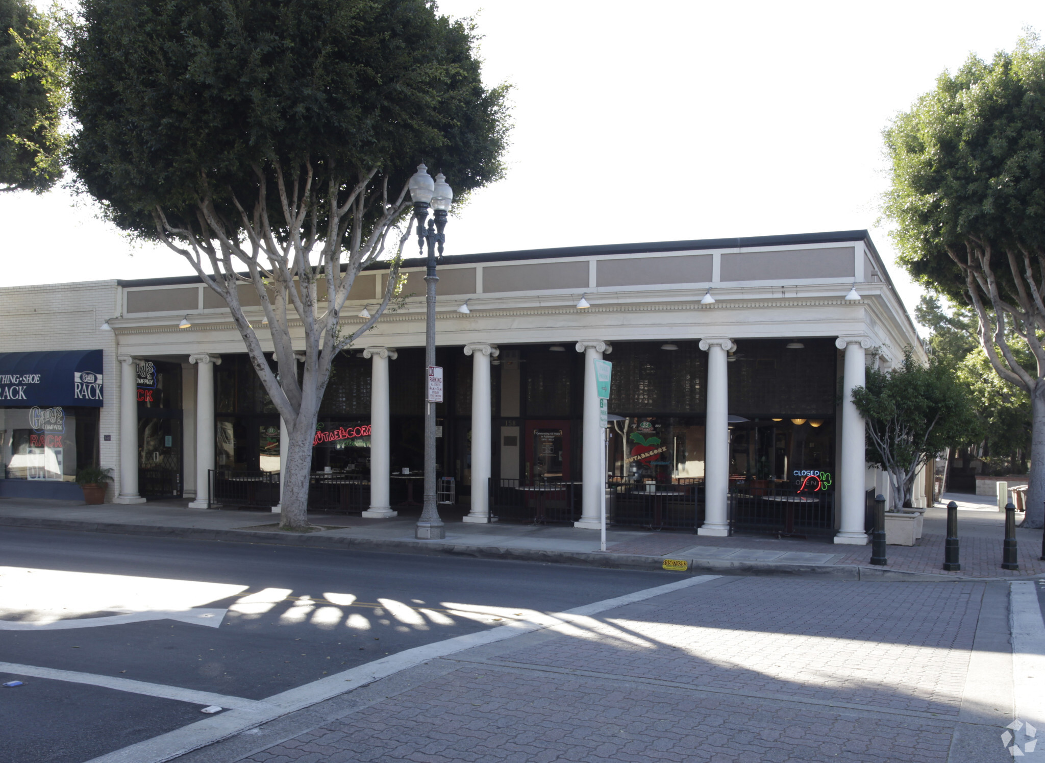 140-158 W Main St, Tustin, CA for Sale