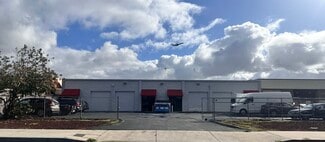 Van Nuys, CA Warehouse - 7112-7118 De Celis Pl