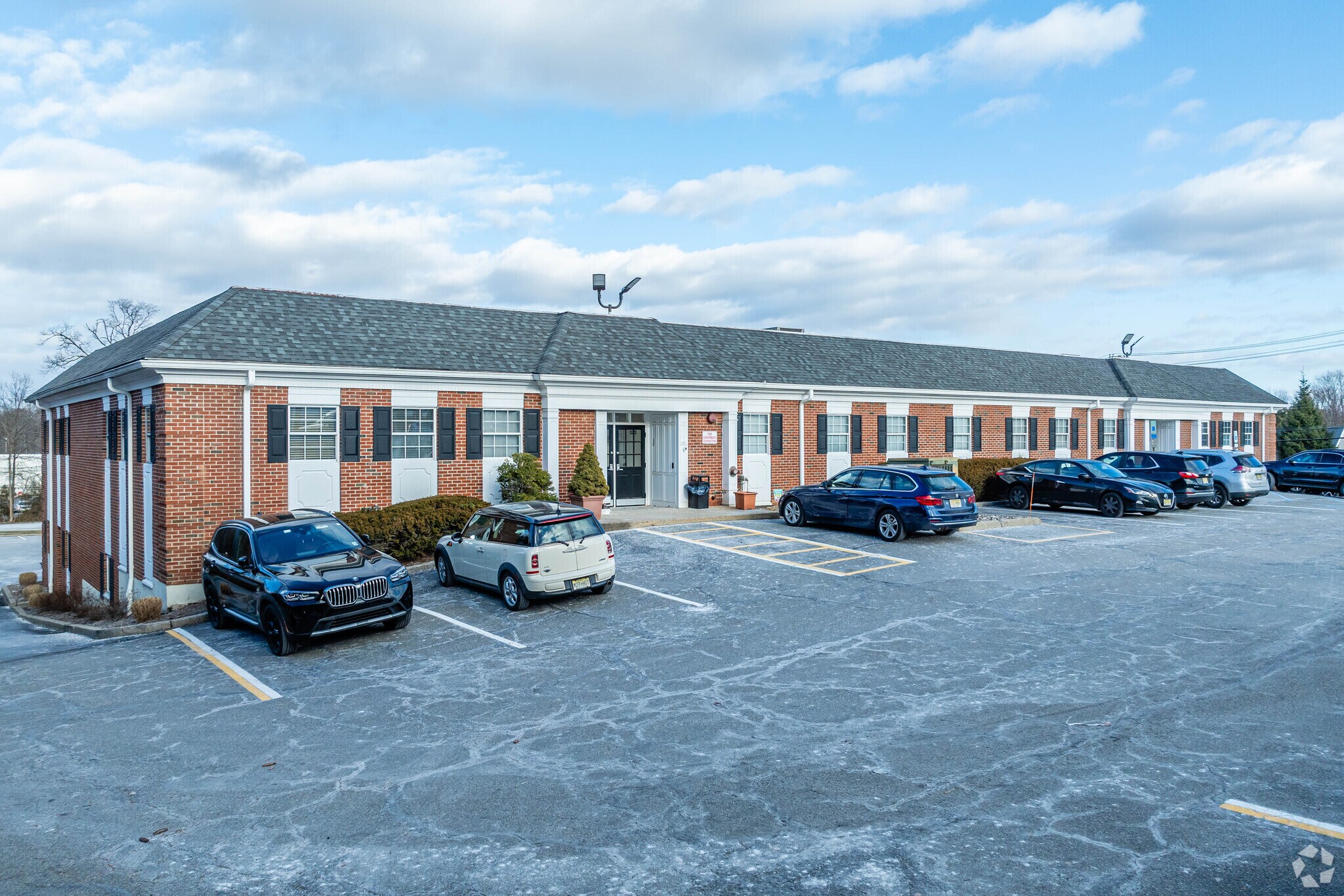 541 Cedar Hill Ave, Wyckoff, NJ for Rent