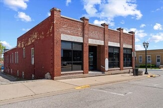 Kewaunee, WI Storefront - 203 Ellis St