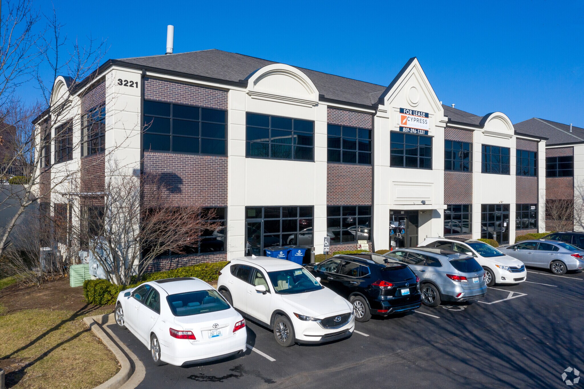 3221 Summit Square Pl, Lexington, KY for Sale