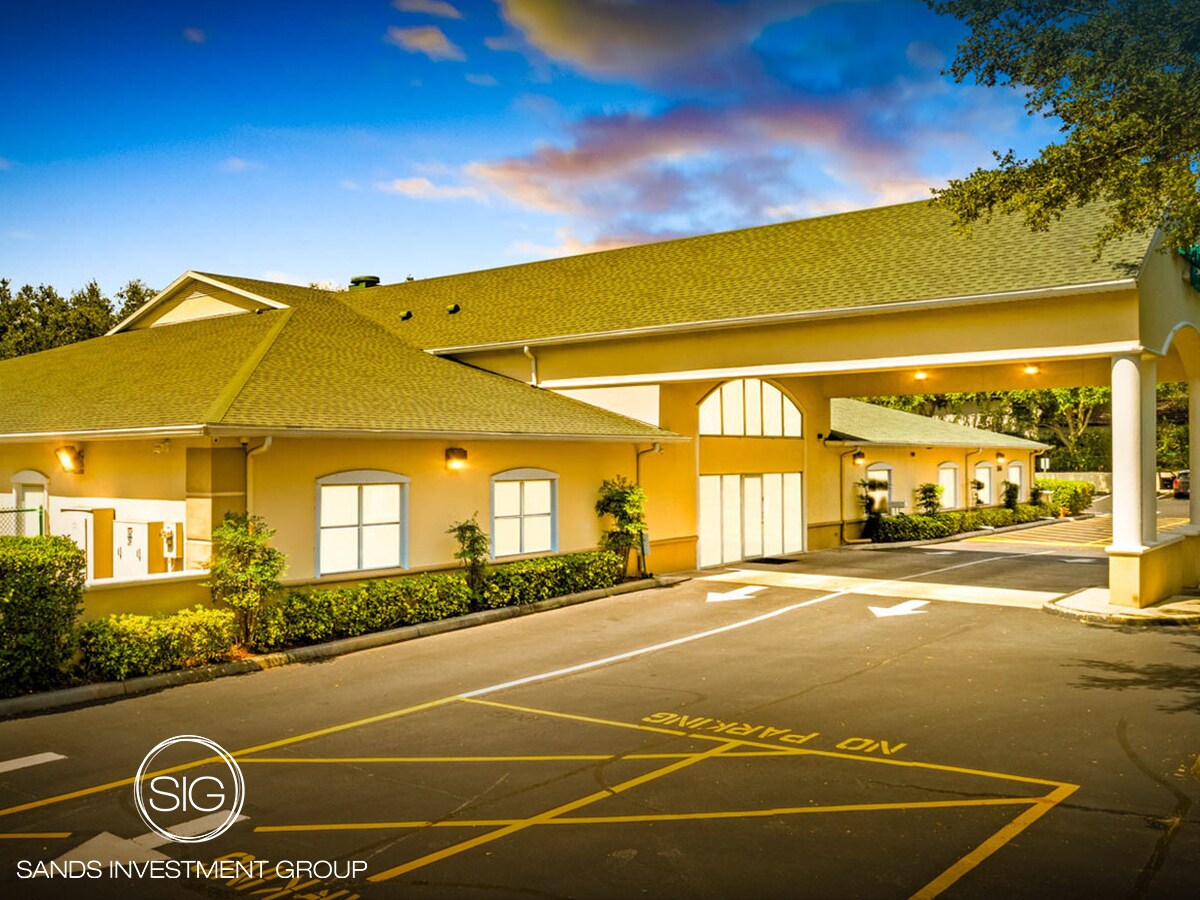 7666 Wallace Rd, Orlando, FL for Sale