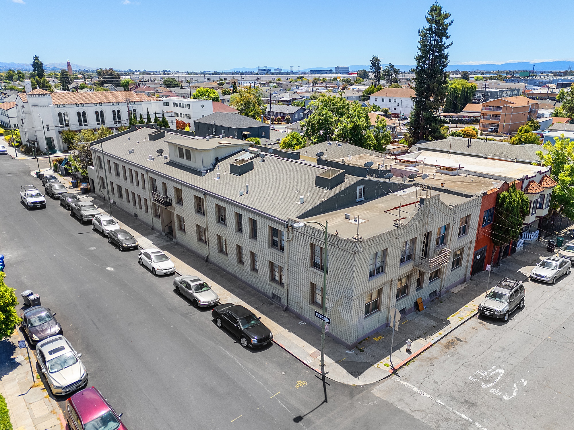 4609 Bond St, Oakland, CA for Sale