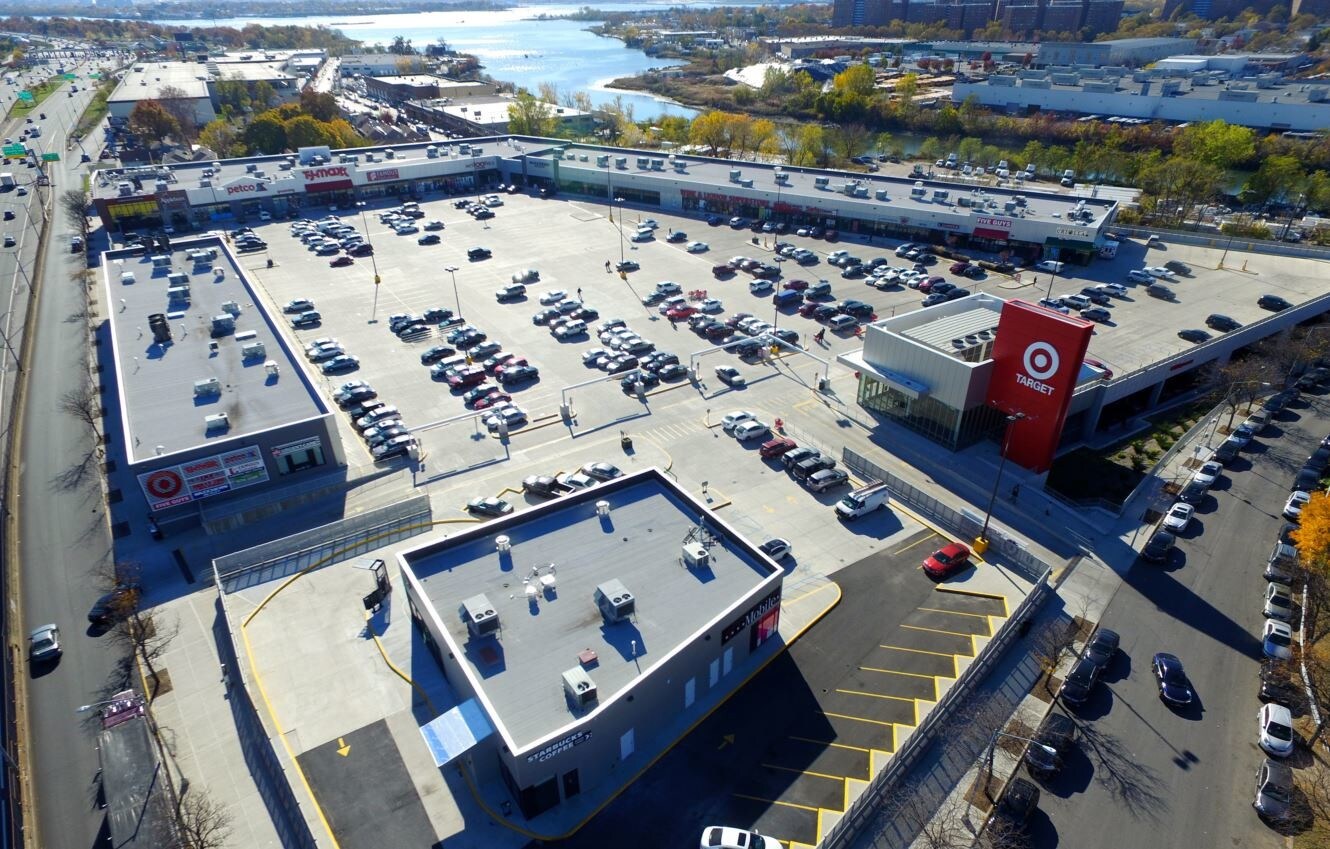 Hutchinson River Pky @ Wennerplace, Bronx, NY for Rent