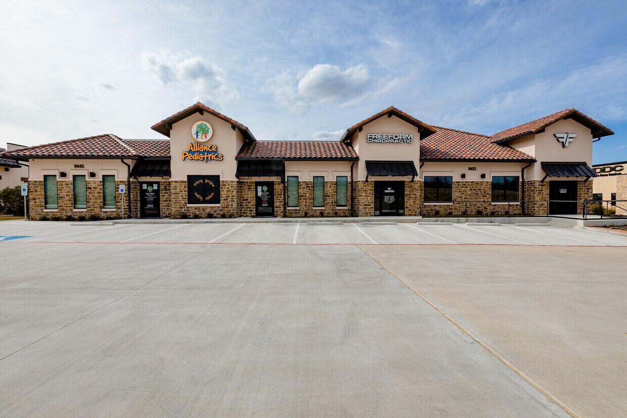 9453 N Beach St, Fort Worth, TX for Rent