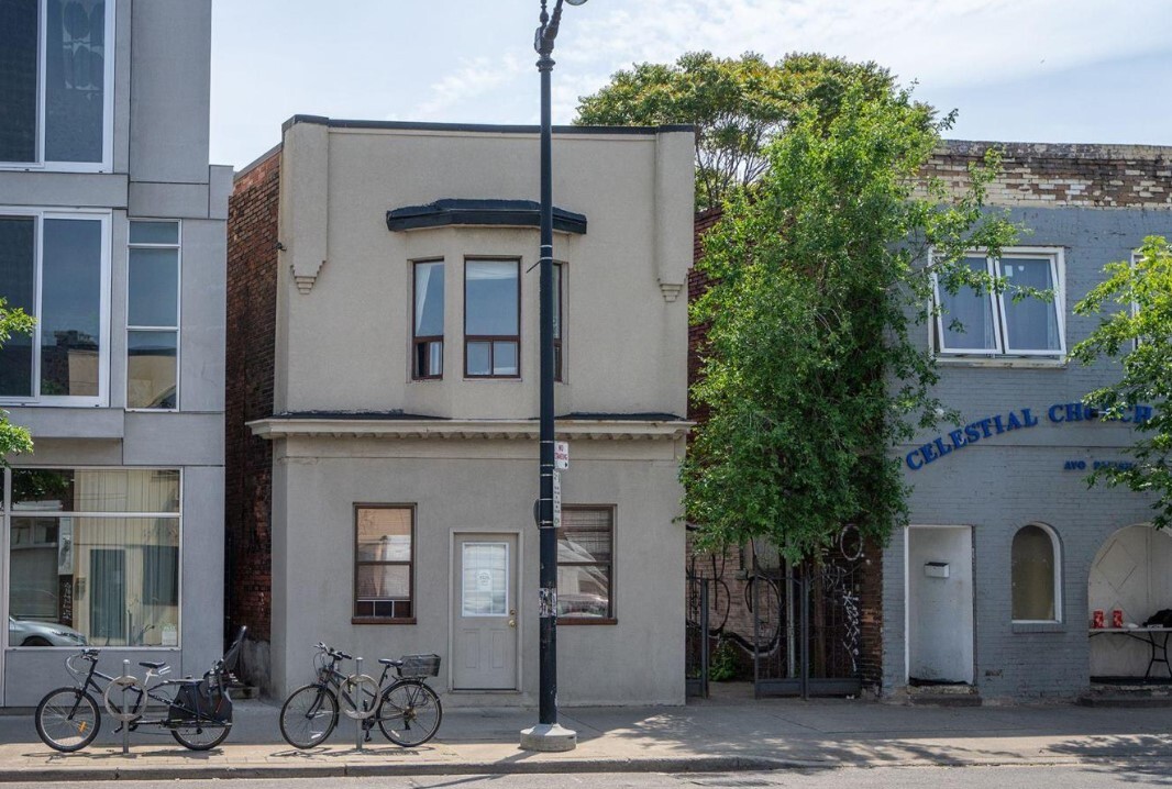 3335 Dundas St W, Toronto, ON for Sale