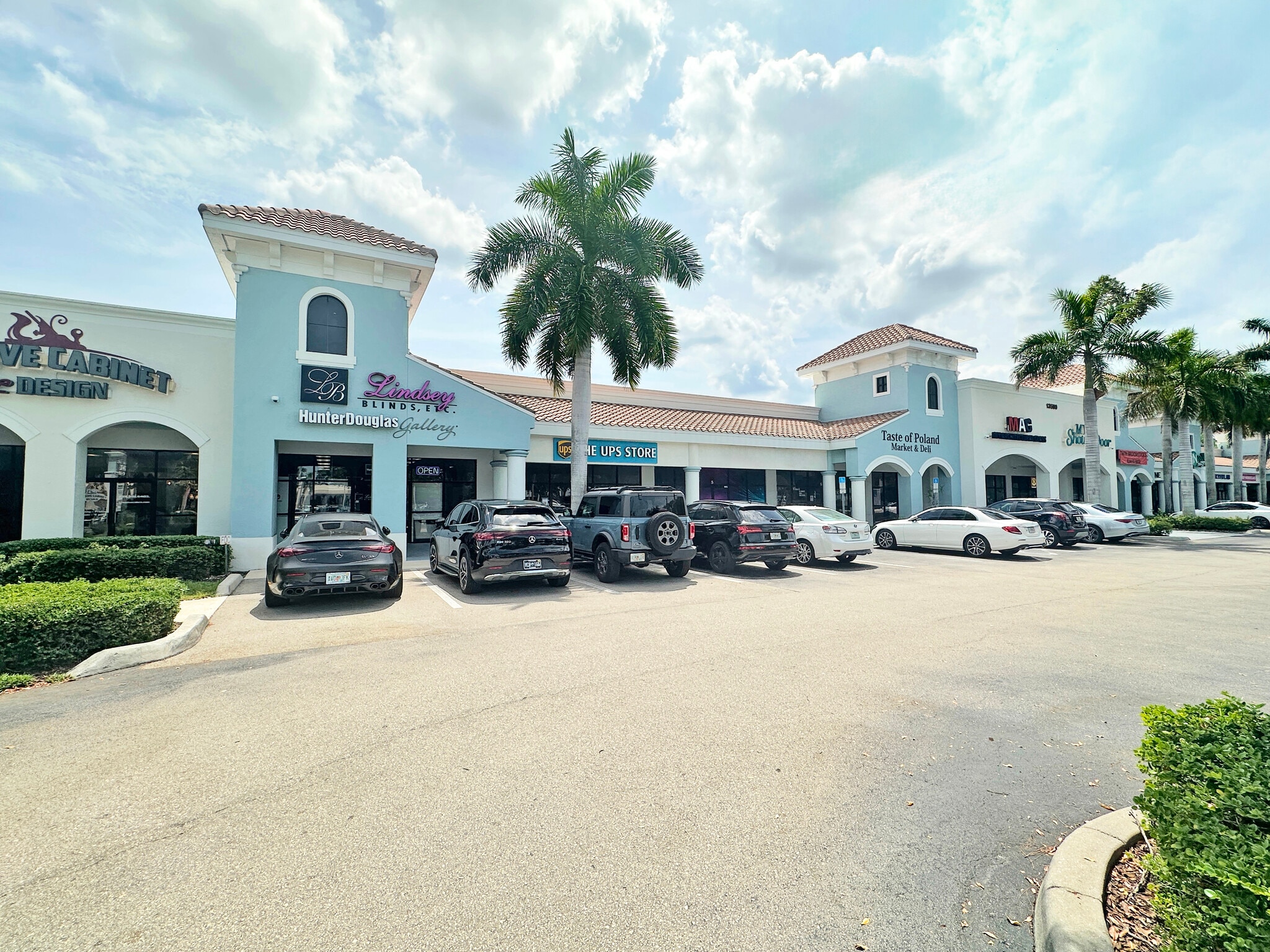 13500 Tamiami Trl N, Naples, FL for Rent