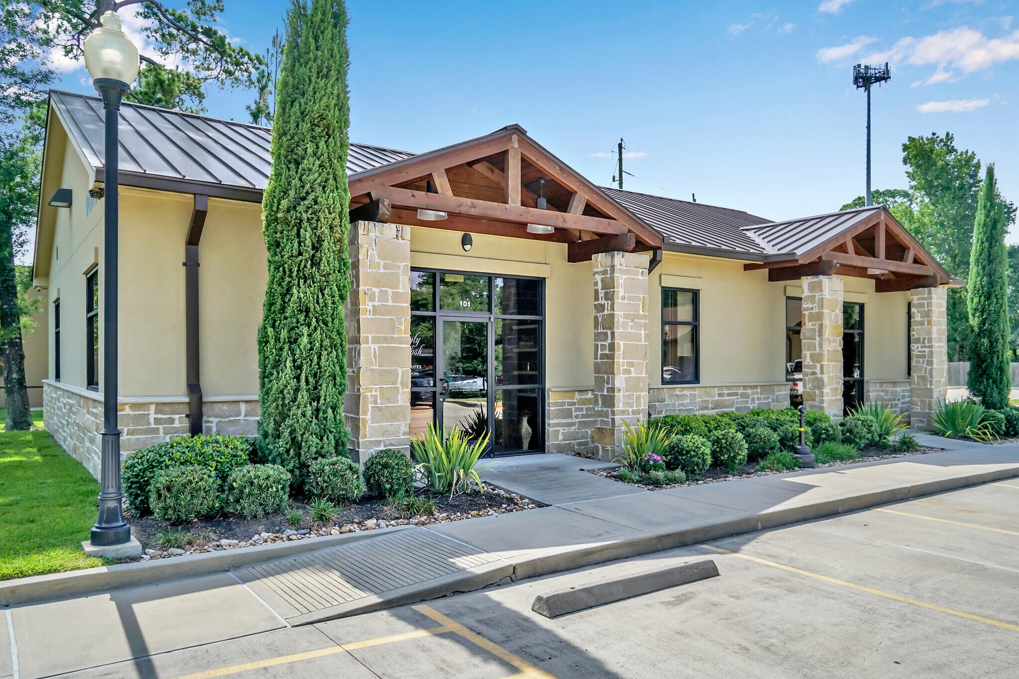 10318 Lake Rd, Houston, TX for Rent