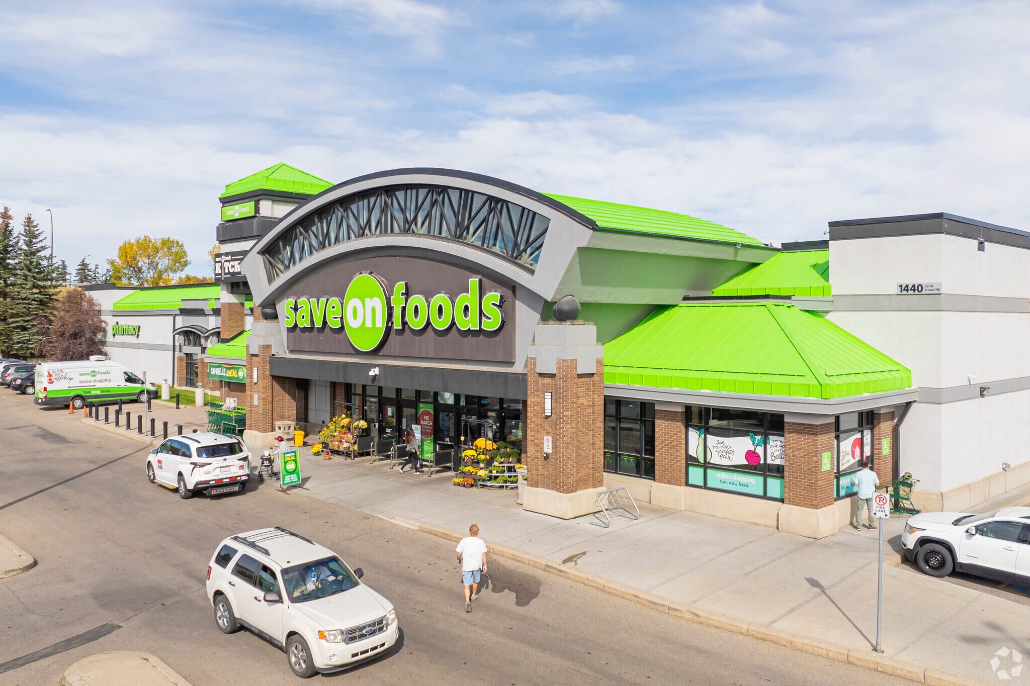 1440 52nd St NE, Calgary, AB for Rent