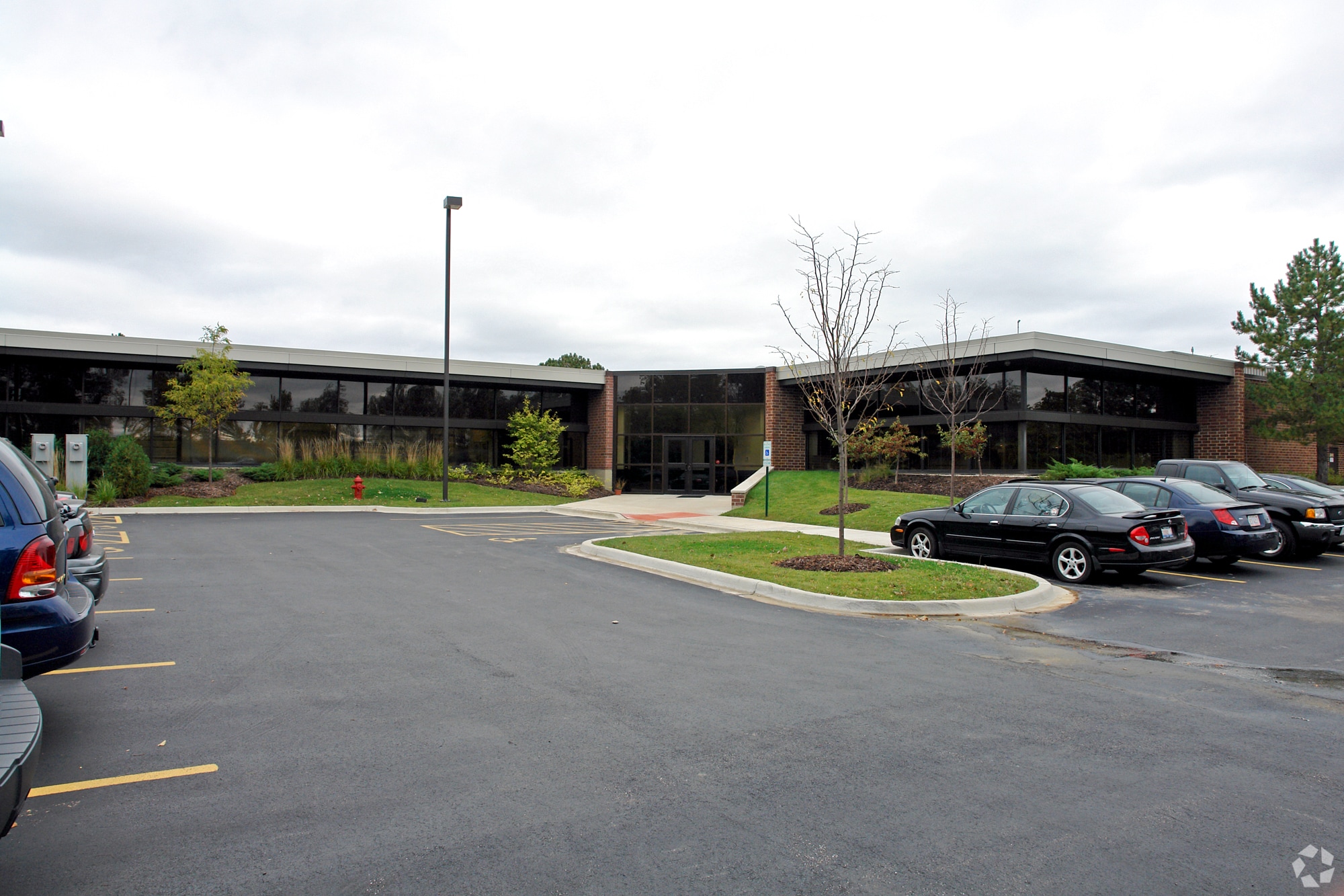 201 E Commerce Dr, Schaumburg, IL for Sale