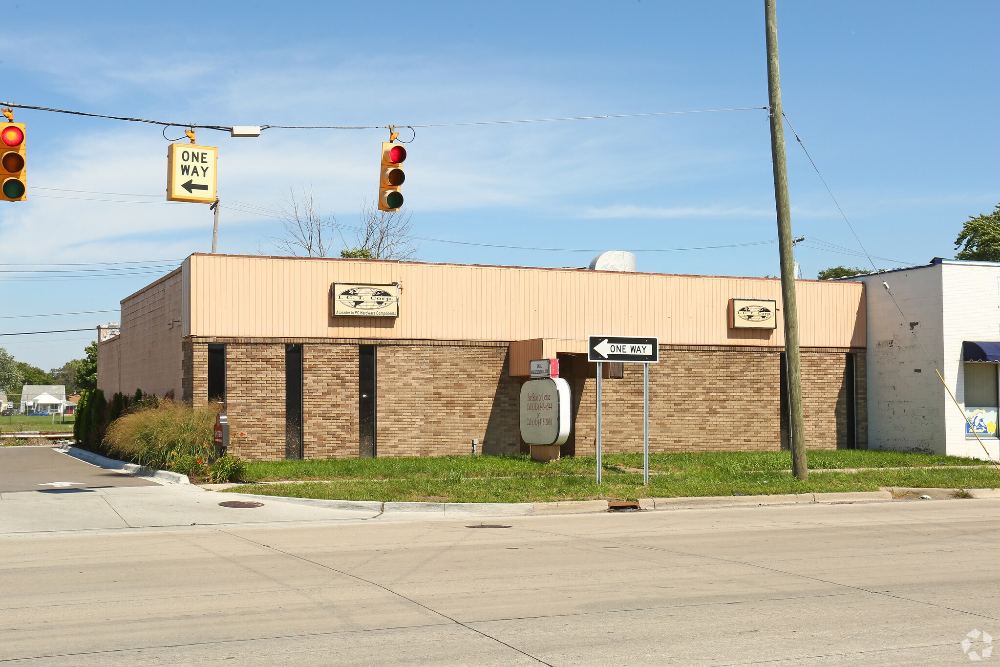 1868 Southfield Rd, Lincoln Park, MI for Sale
