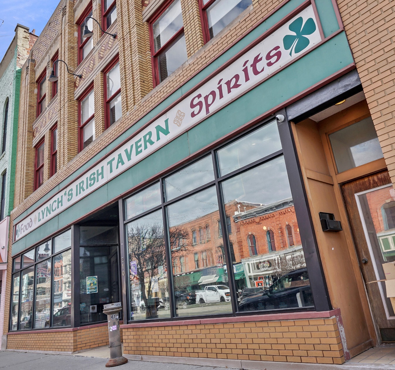 210 Huron Ave, Port Huron, MI for Sale