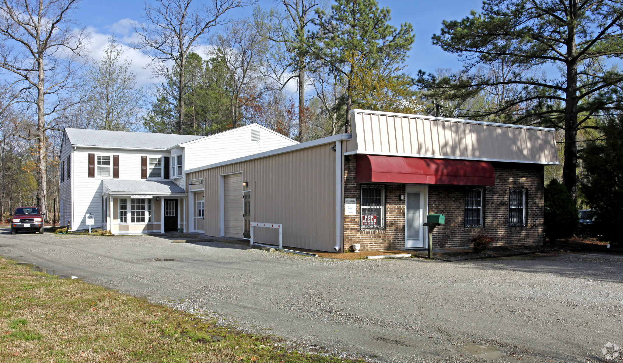 104 Industry Dr, Yorktown, VA for Rent