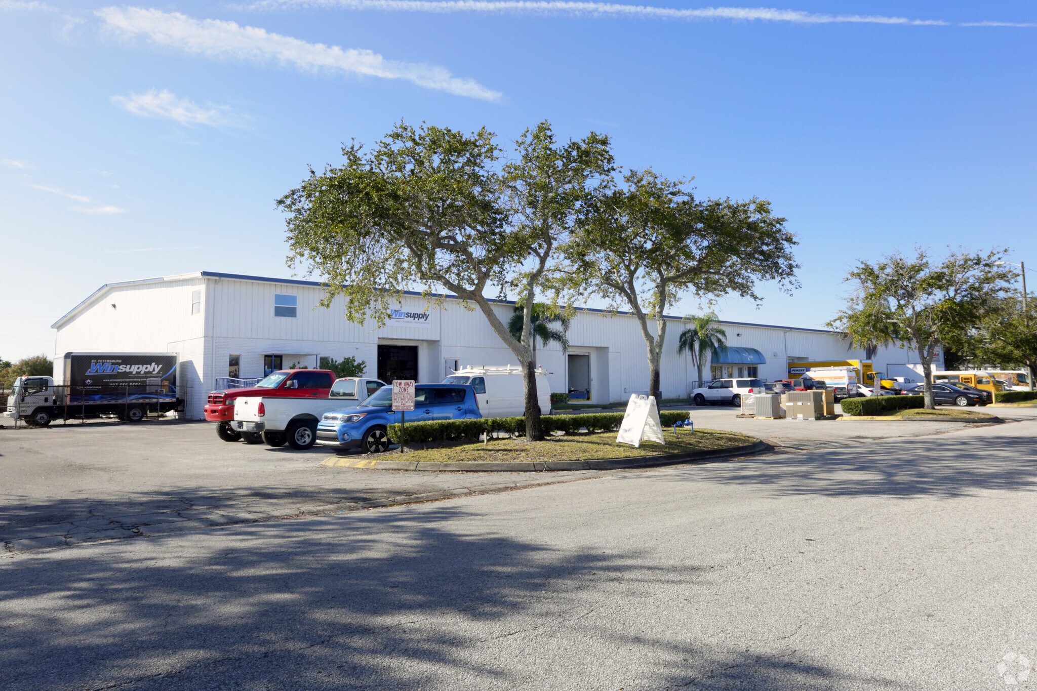 3032-3090 44th Ave N, Saint Petersburg, FL for Rent